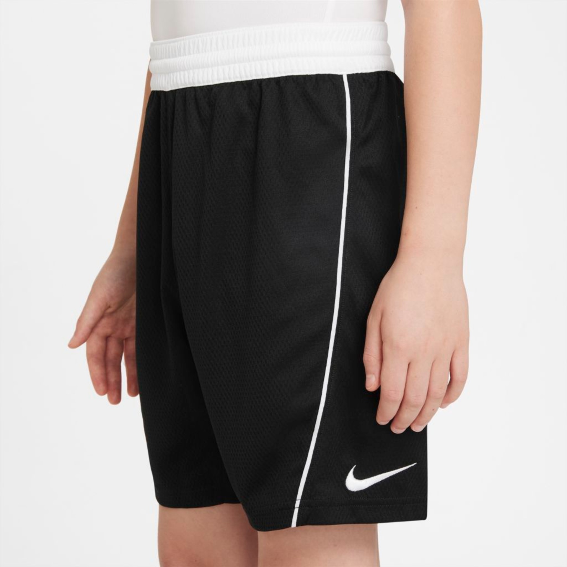 Shorts Nike Dri-FIT Infantil - Foto 3