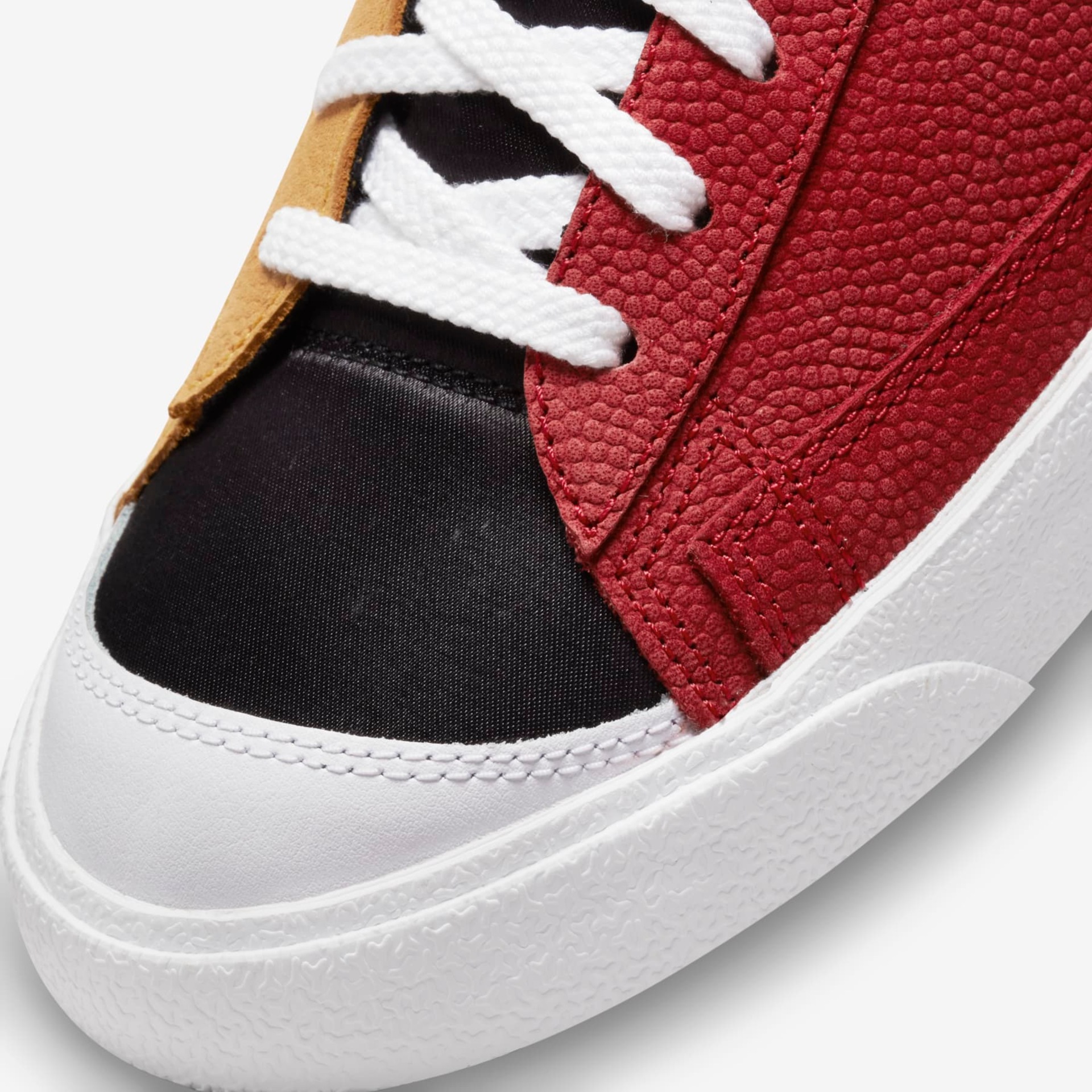 Tênis Nike Blazer Mid '77 EMB Masculino - Foto 8