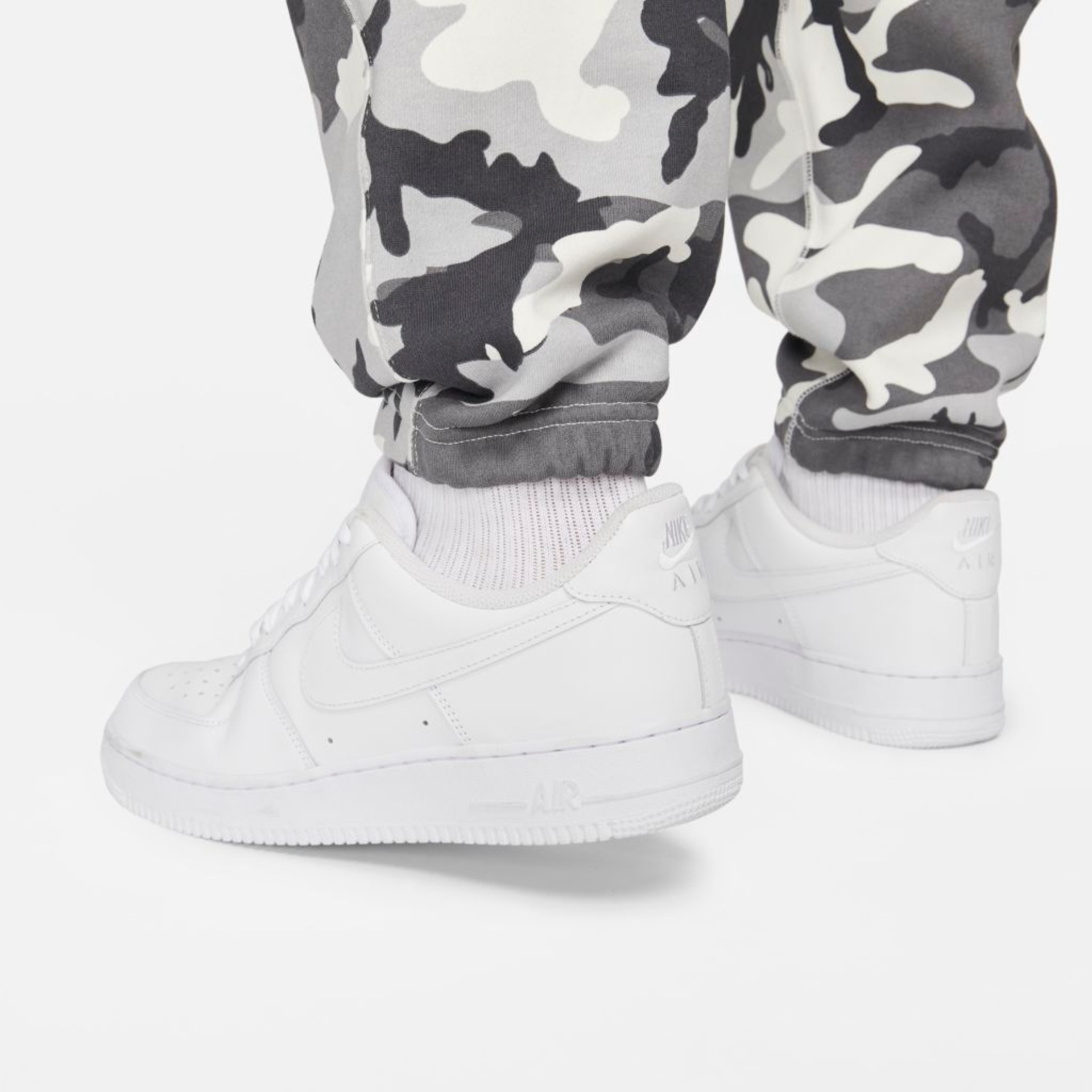 Calça Nike Solo Swoosh Masculina - Foto 5