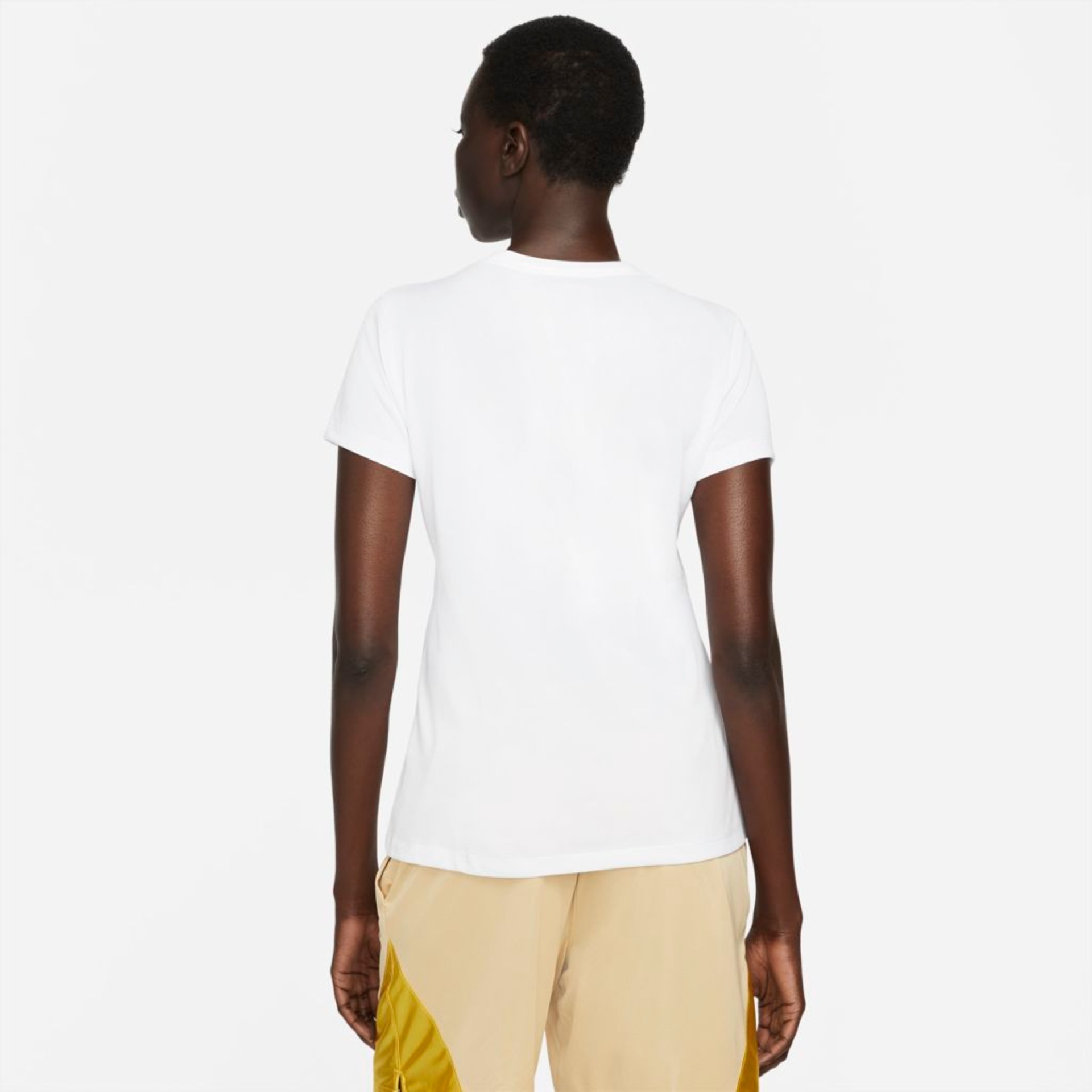 Camiseta Nike Dri-FIT Swoosh Fly Feminina - Foto 2