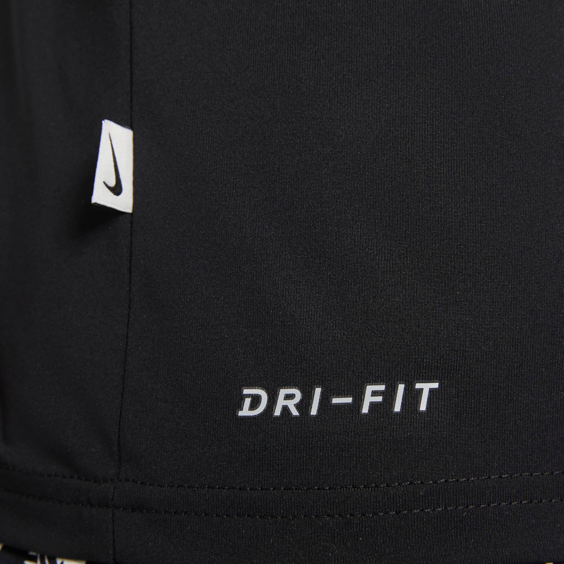 Camiseta Nike Logo Hydroguard UV Masculina - Foto 6