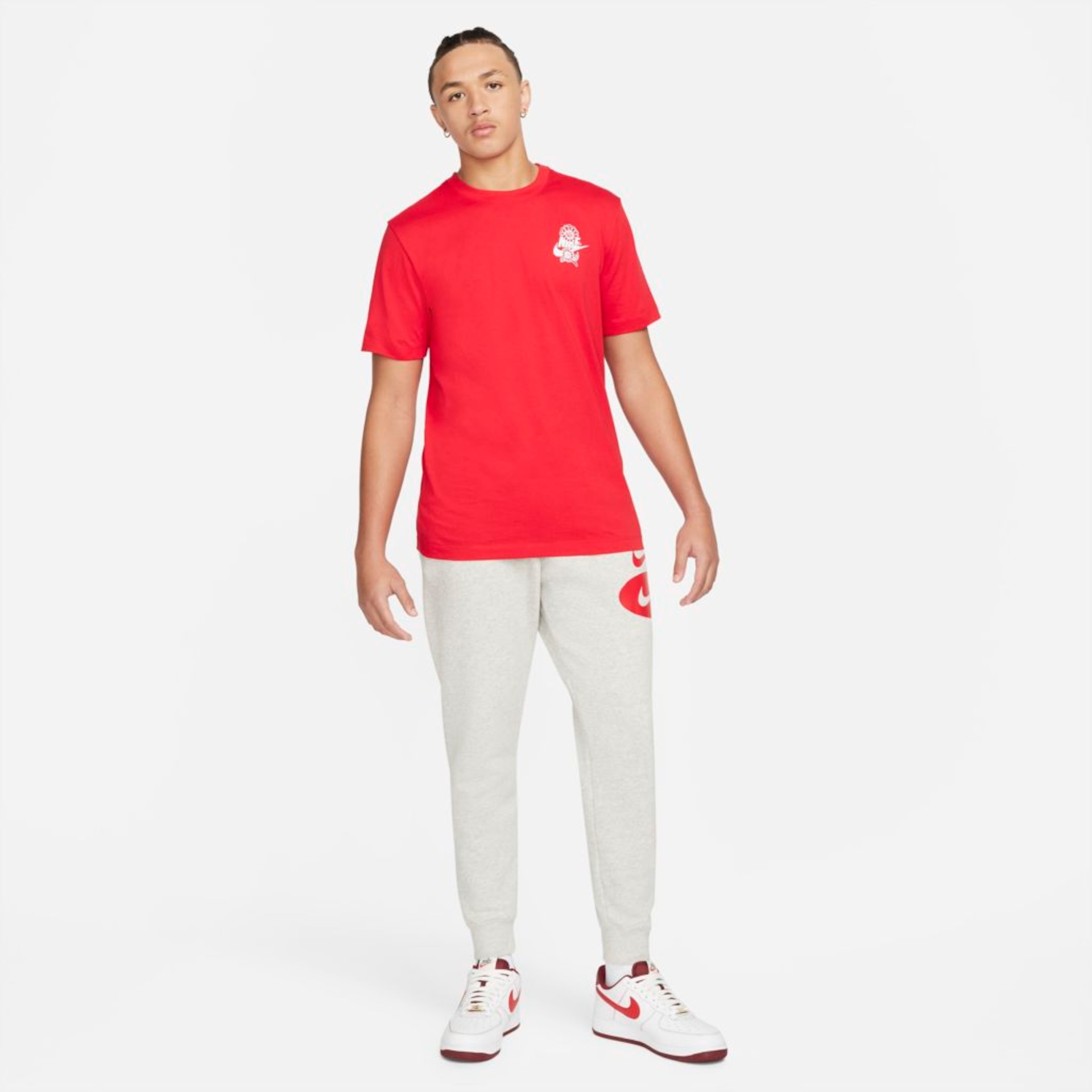 Camiseta Nike Sportswear Masculina - Foto 5