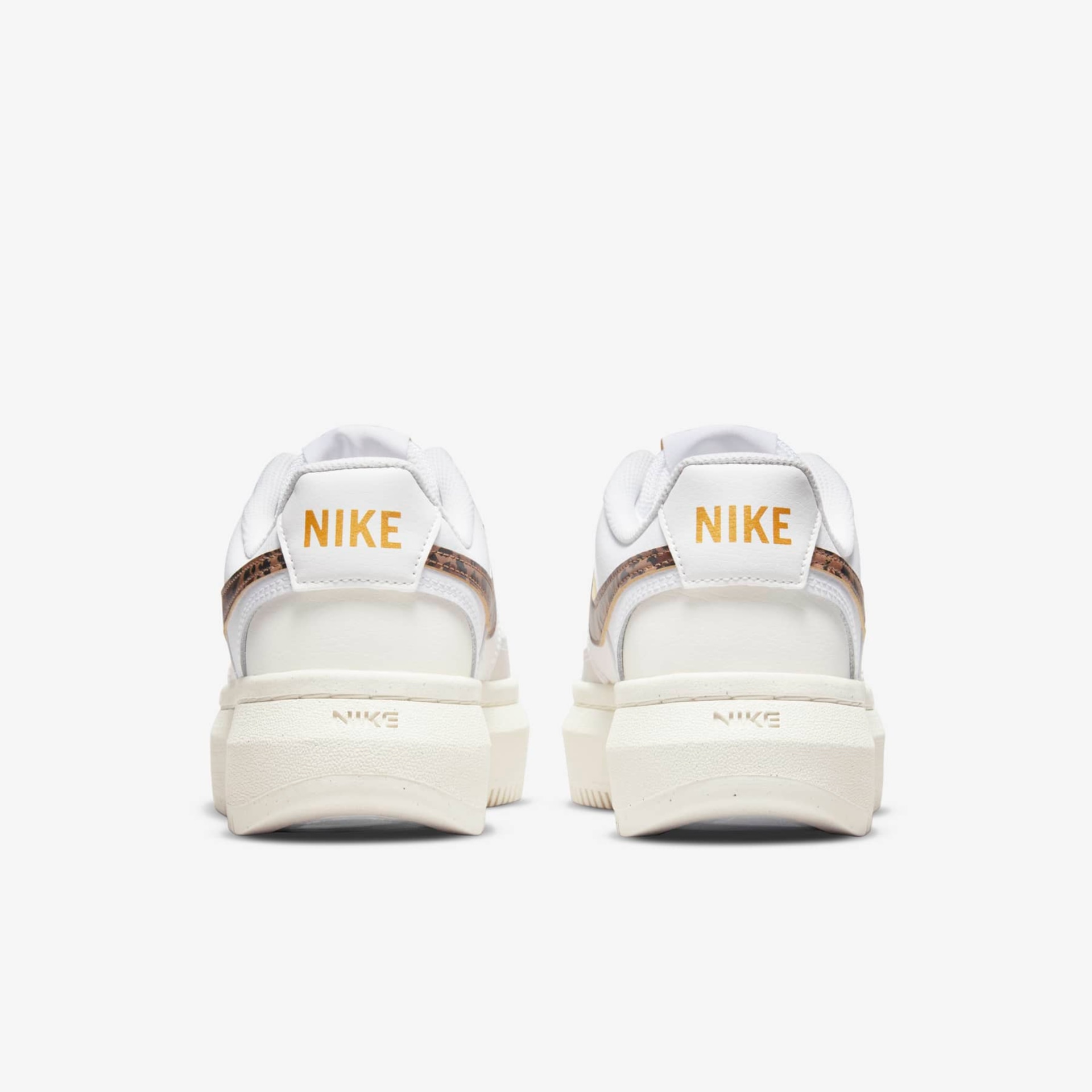 Tênis Nike Court Vision Alta Feminino - Foto 6