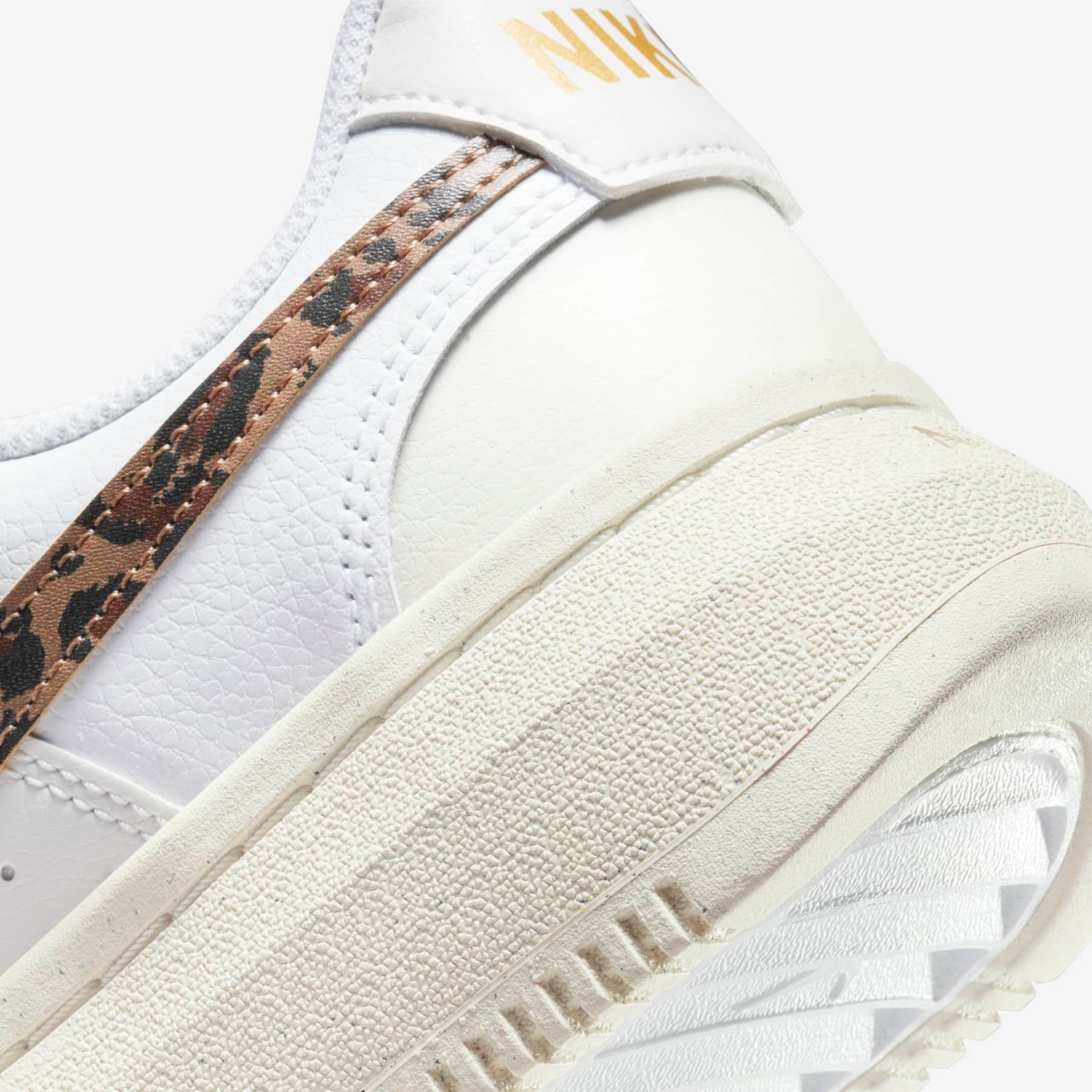 Tênis Nike Court Vision Alta Feminino - Foto 8