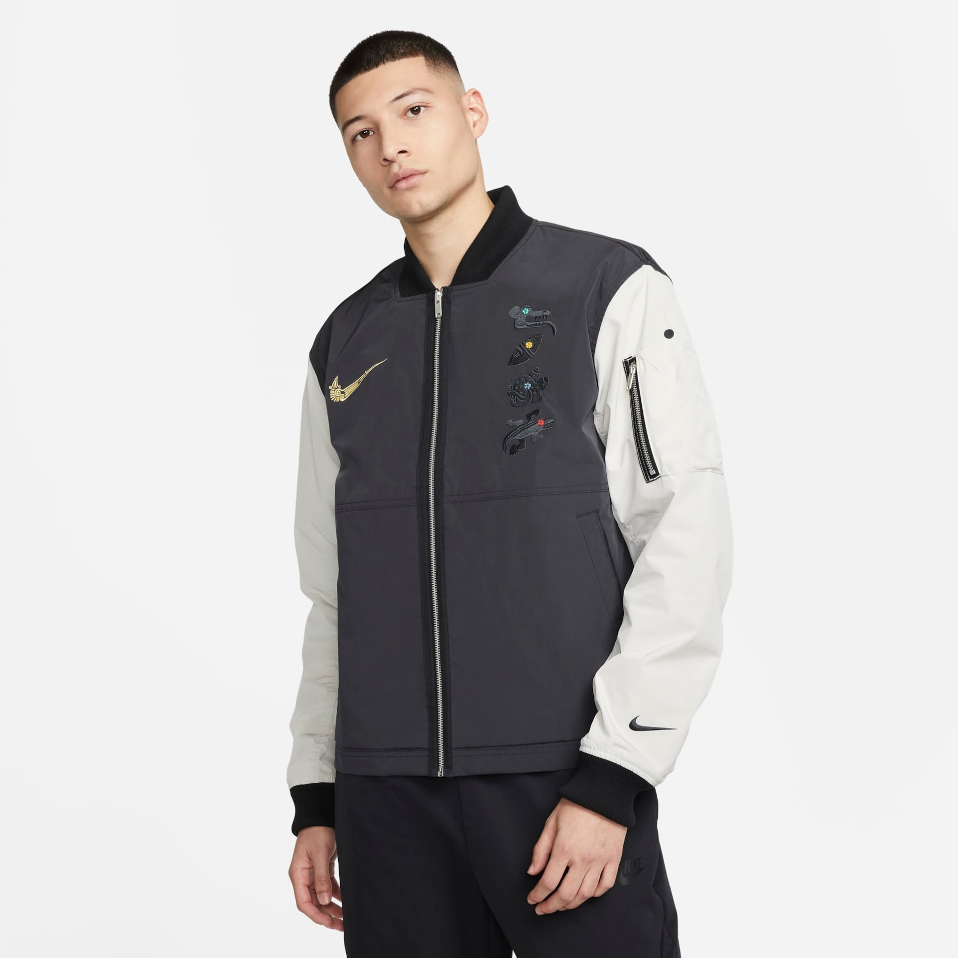 Jaqueta Nike Sportswear Bomber Masculina - Foto 1