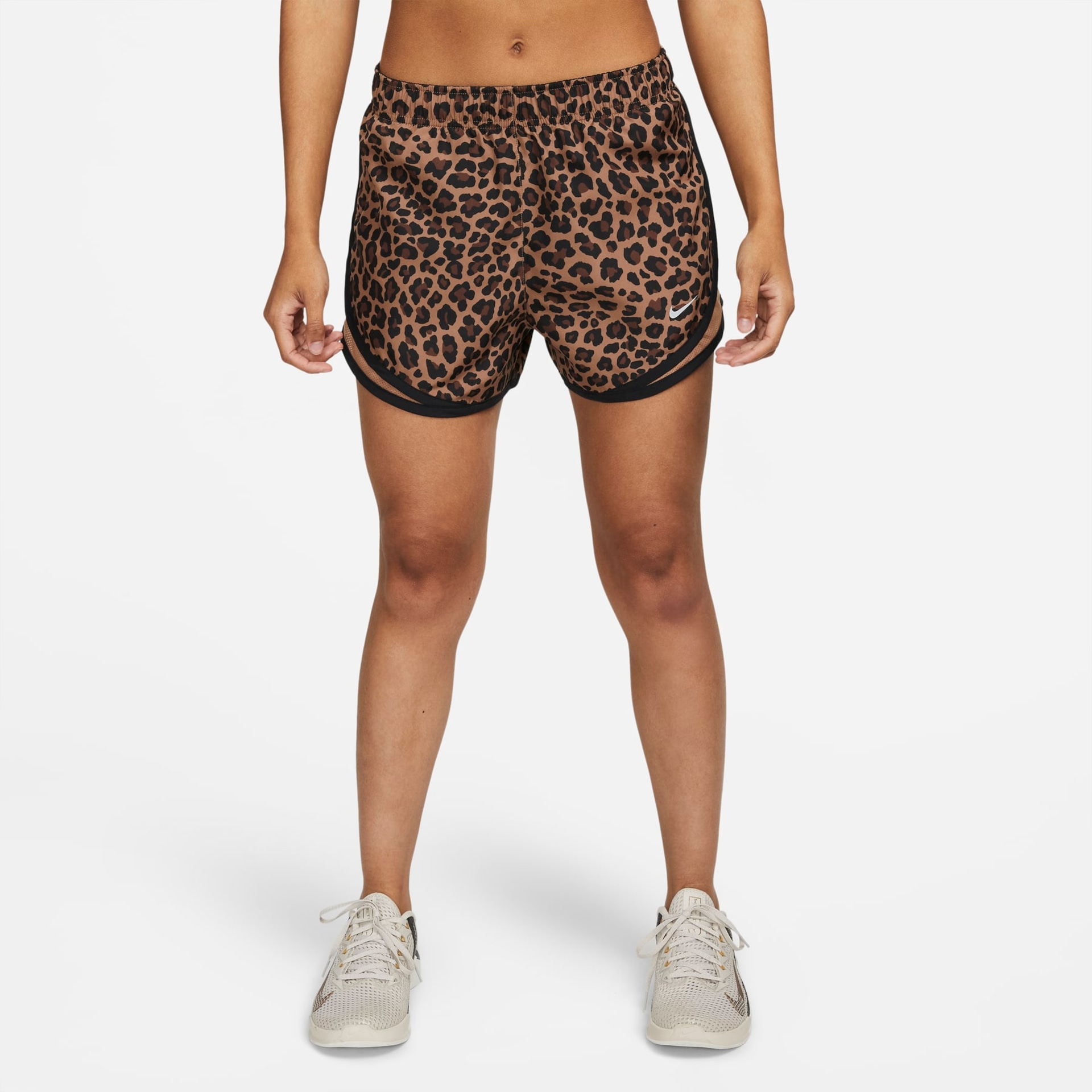 Shorts Nike Dri-FIT Tempo Feminino - Foto 1