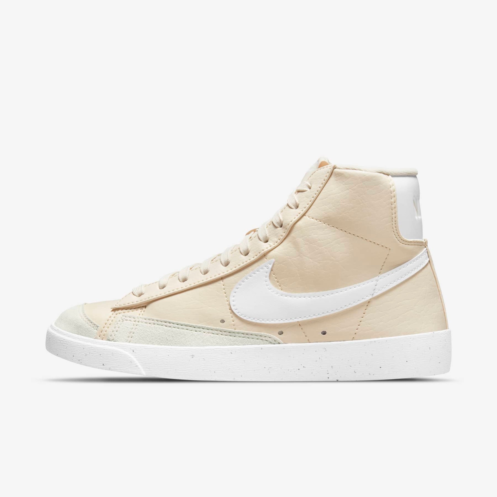 Tênis Nike Blazer Mid "77 Next Nature Feminino - Foto 1
