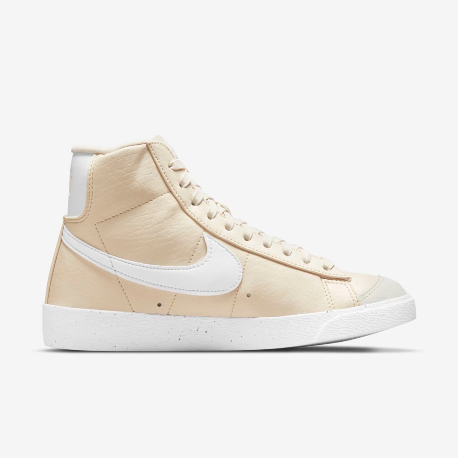 Tênis Nike Blazer Mid "77 Next Nature Feminino - Foto 4