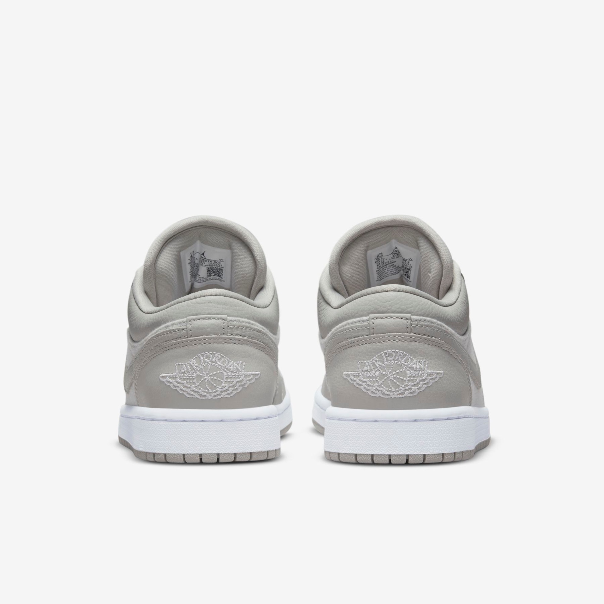 Tênis Air Jordan 1 Low SE Feminino - Foto 6