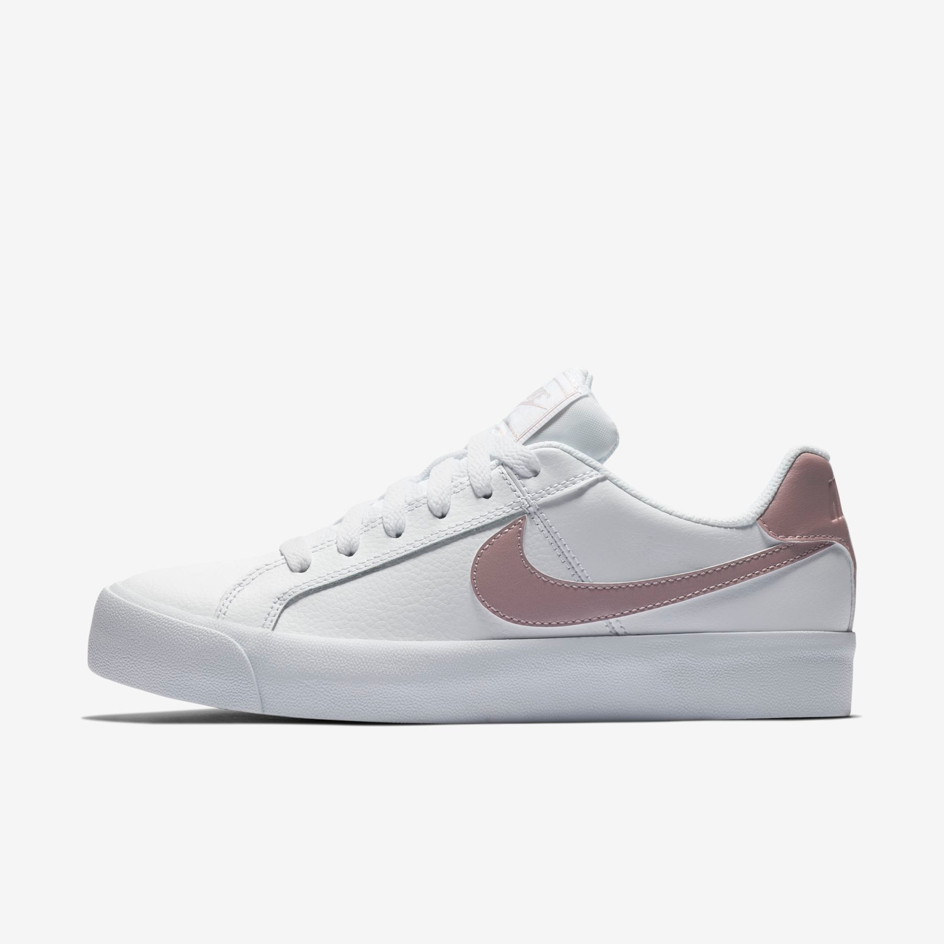Tênis Nike Court Royale Feminino - Foto 1
