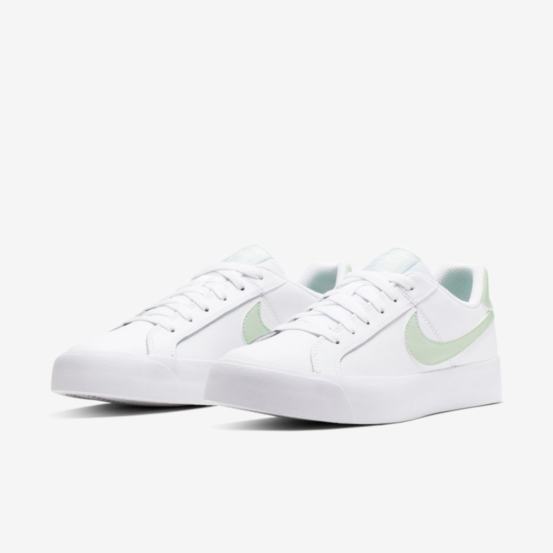 Tênis Nike Court Royale Feminino - Foto 5