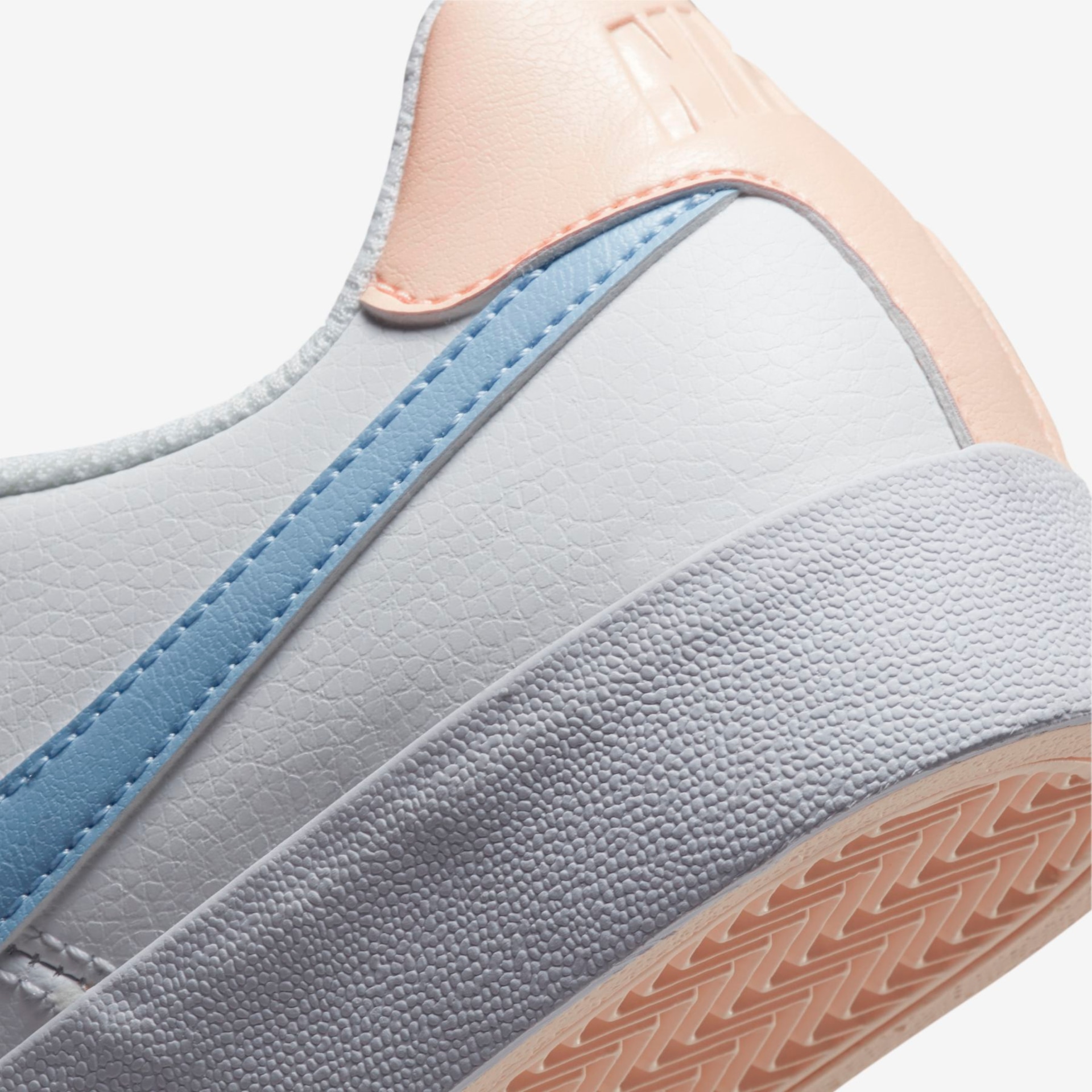 Tênis Nike Court Royale Feminino - Foto 8