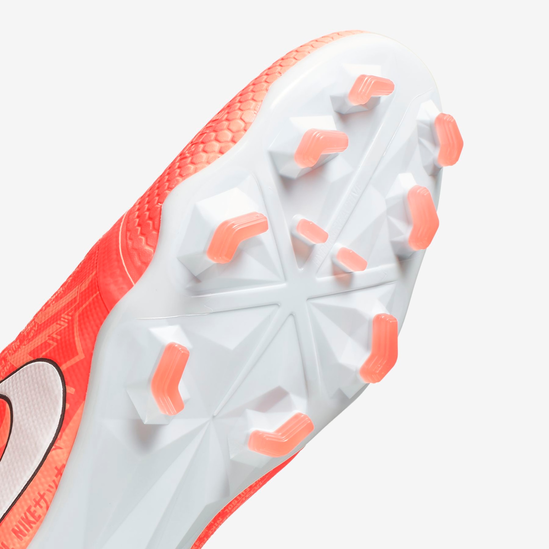 Chuteira Nike Phantom Venom Pro Campo - Foto 7