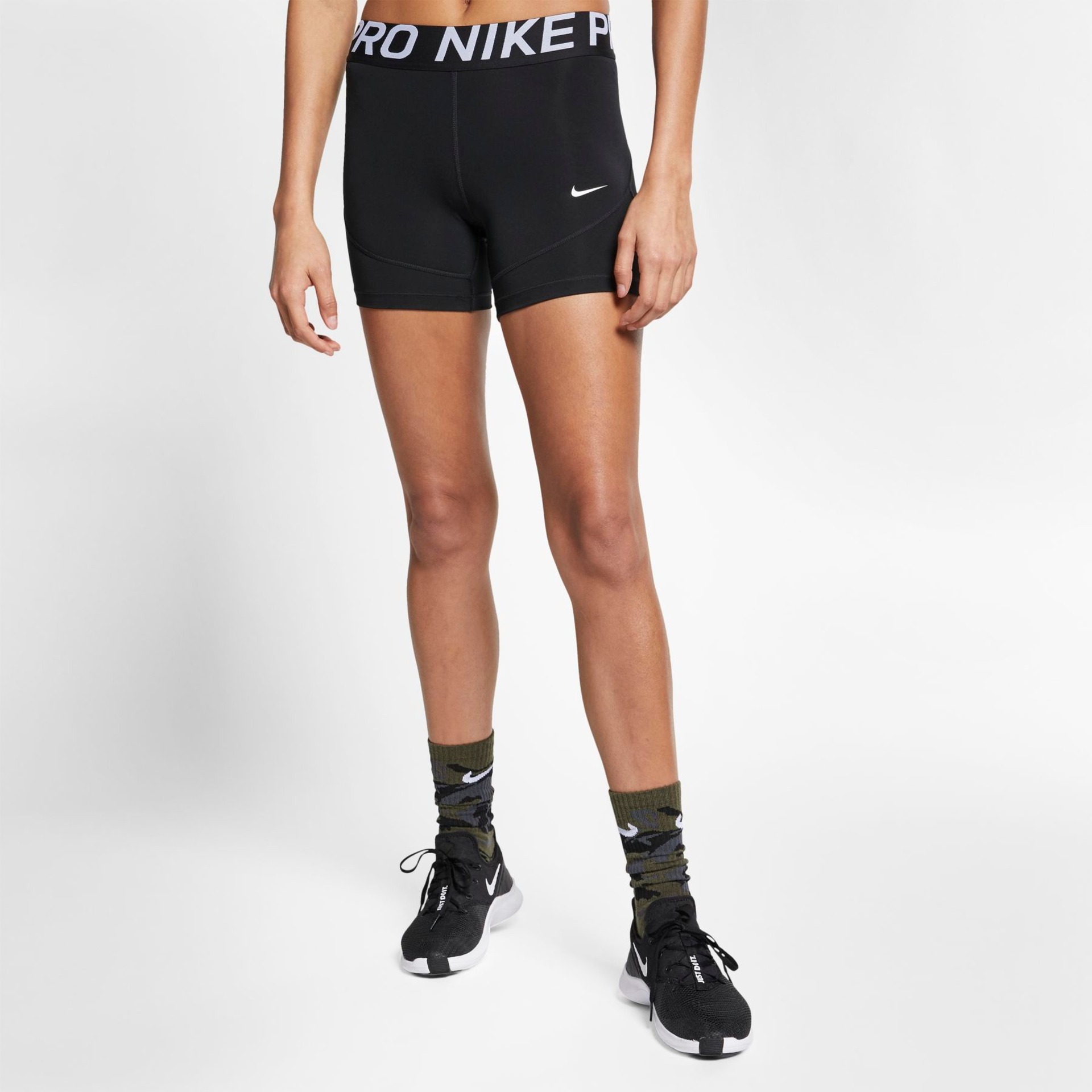 Shorts Nike Pro 5' Feminino - Foto 3