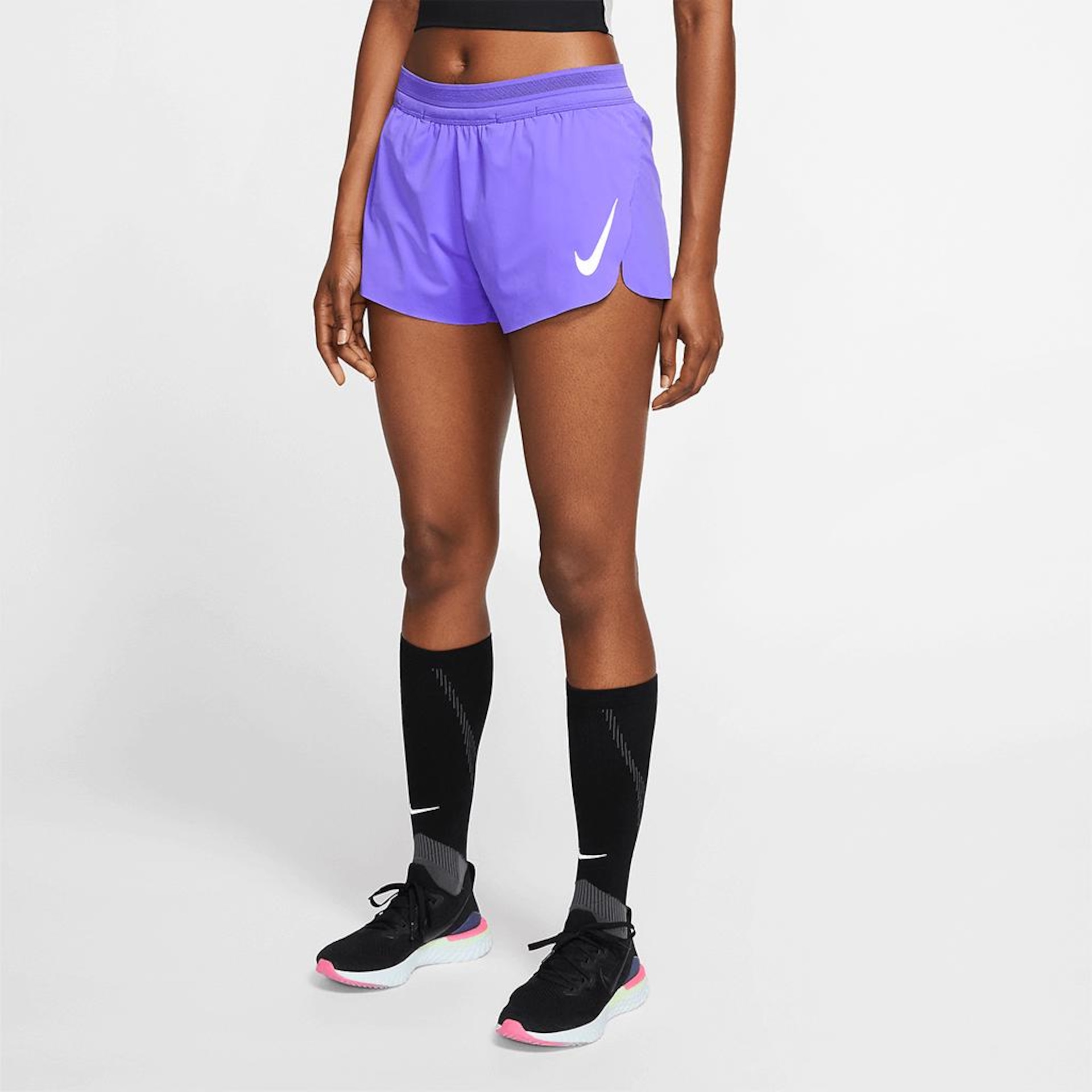 Shorts Nike AeroSwift Feminino - Foto 3