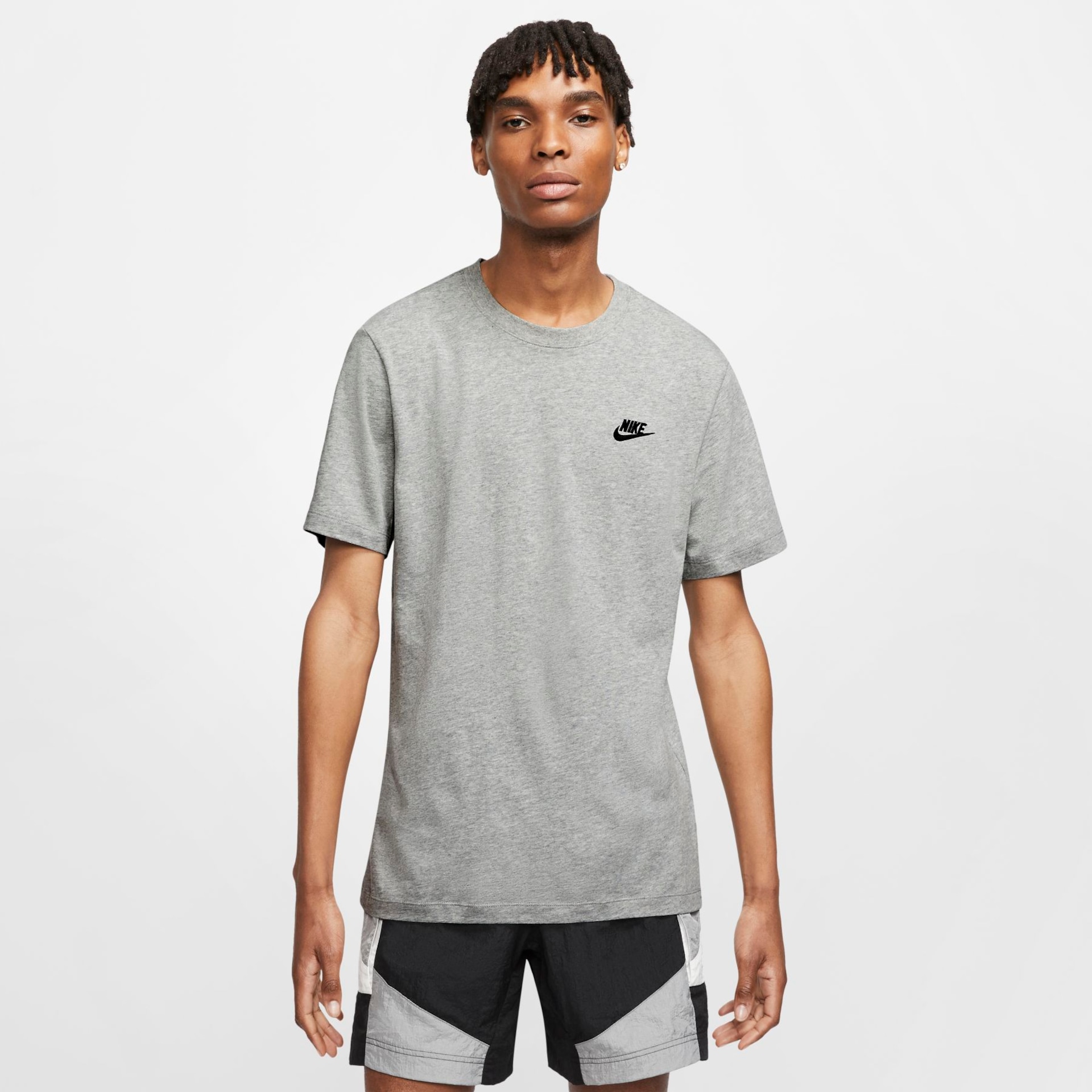 Oferta Camiseta Nike Sportswear Club Masculina - - Just Do It
