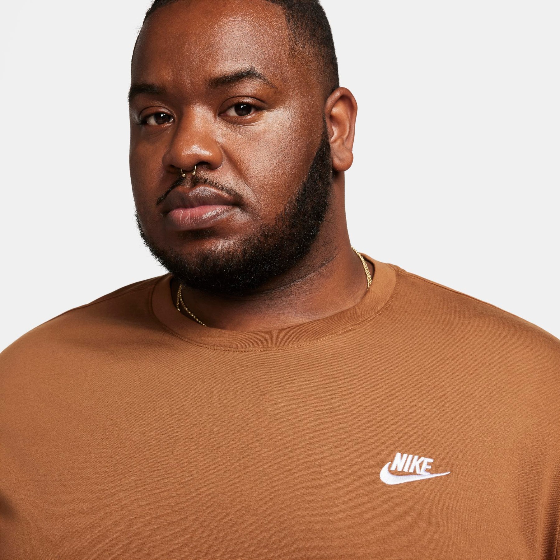 Camiseta Nike Sportswear Club Masculina - Foto 8