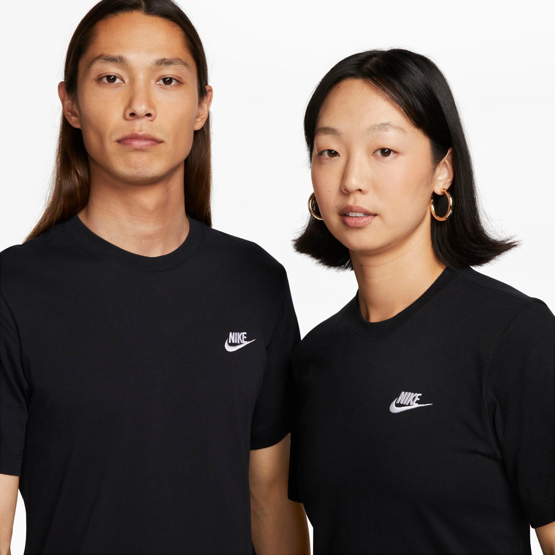 Camiseta Nike Sportswear Club Masculina - Foto 3