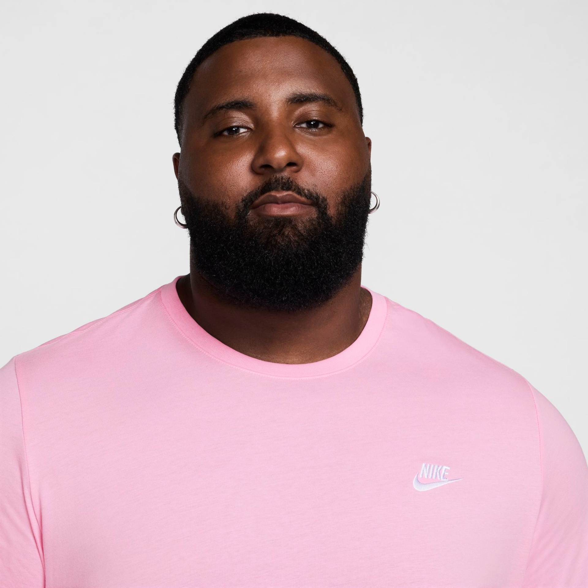 Camiseta Nike Sportswear Club Masculina - Foto 8