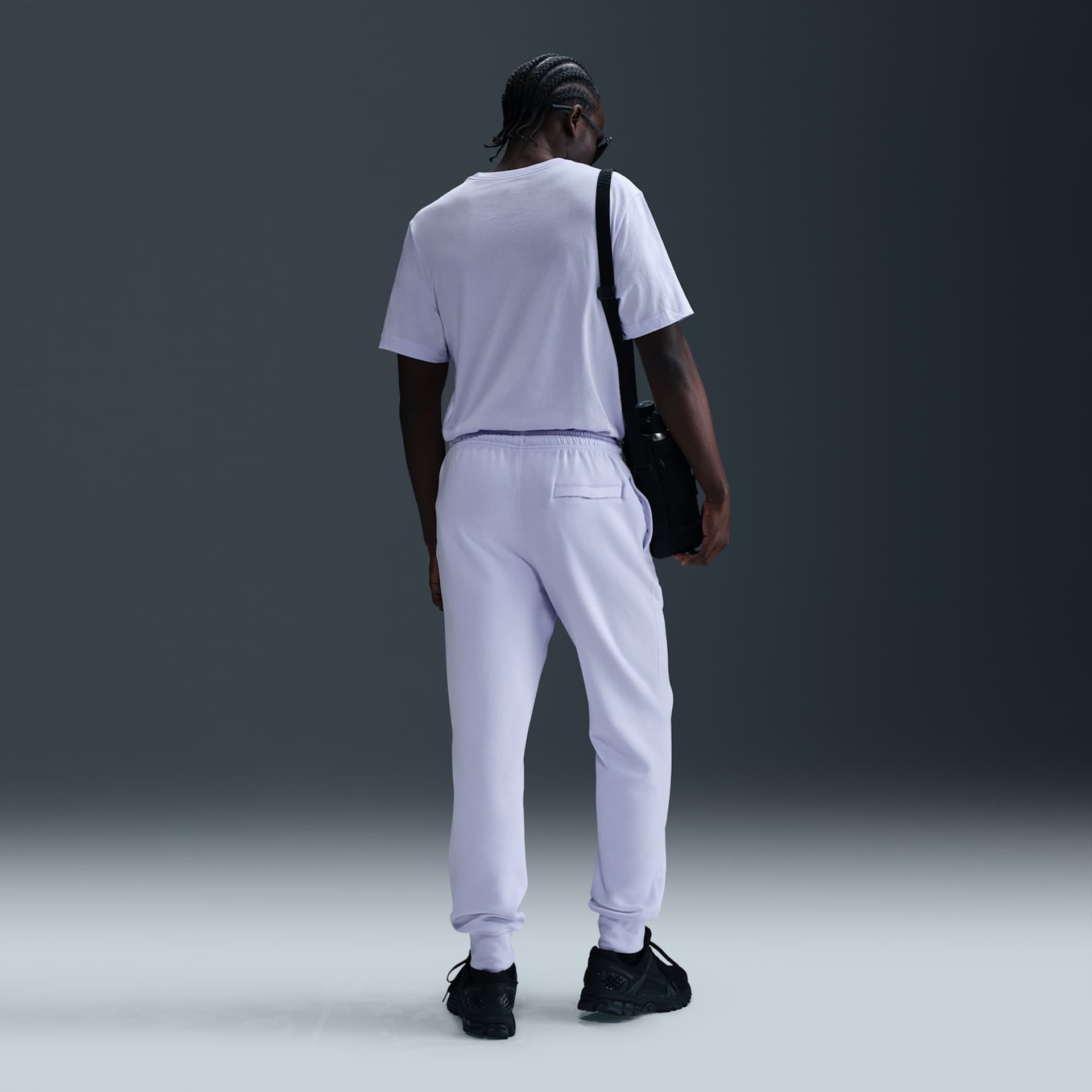 Camiseta Nike Sportswear Club Masculina - Foto 5