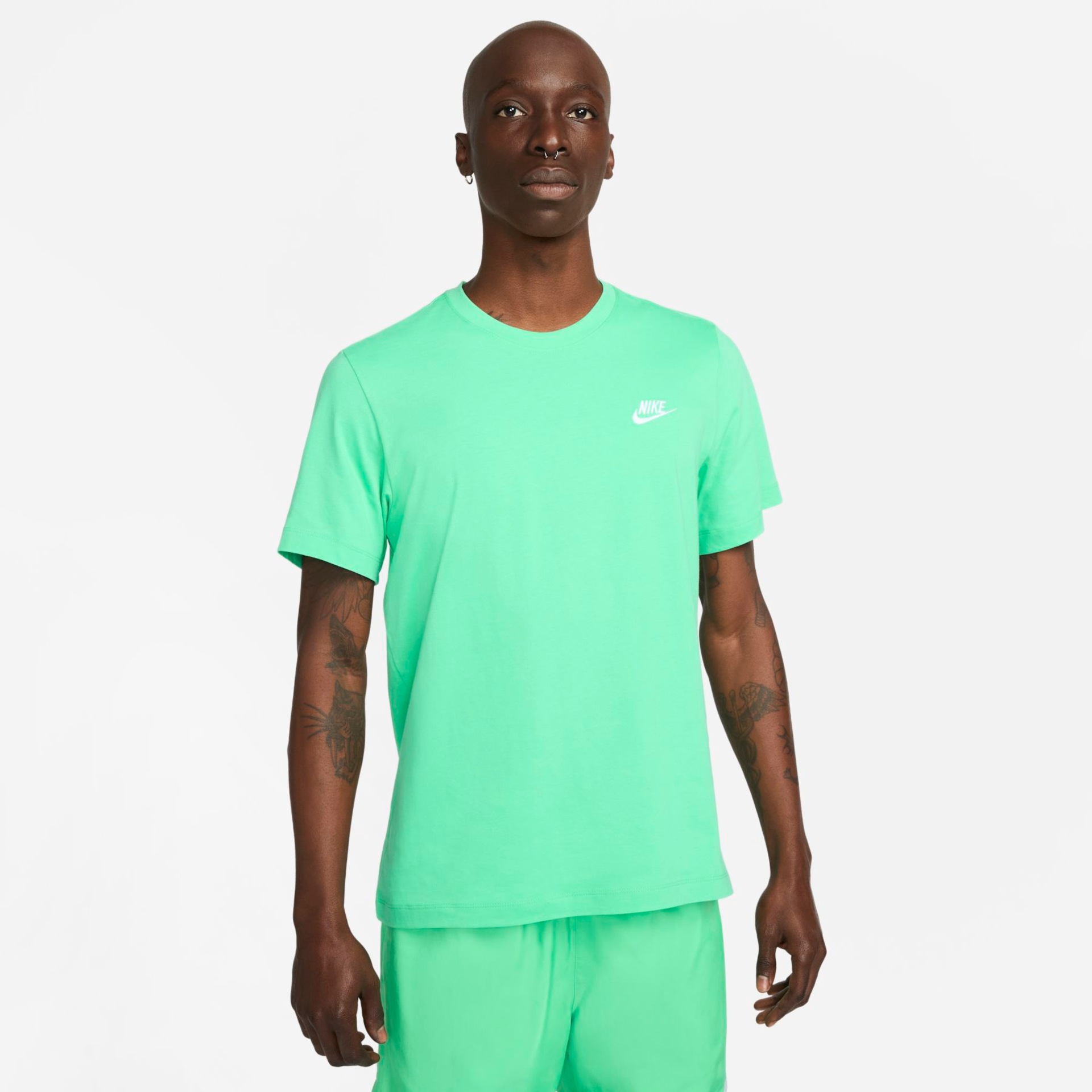 Camiseta Nike Sportswear Club Masculina - Foto 1