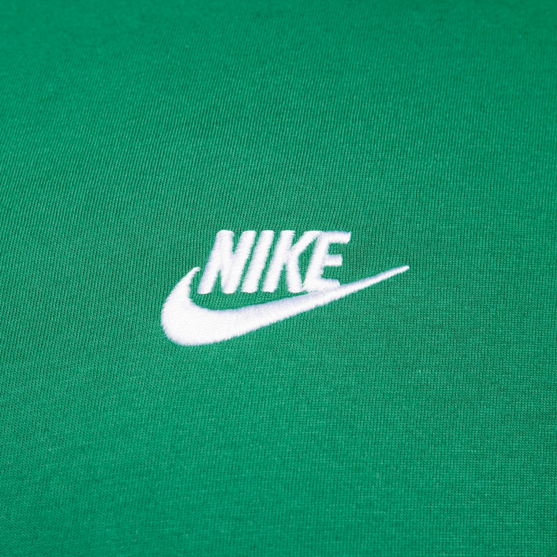Camiseta Nike Sportswear Club Masculina - Foto 9