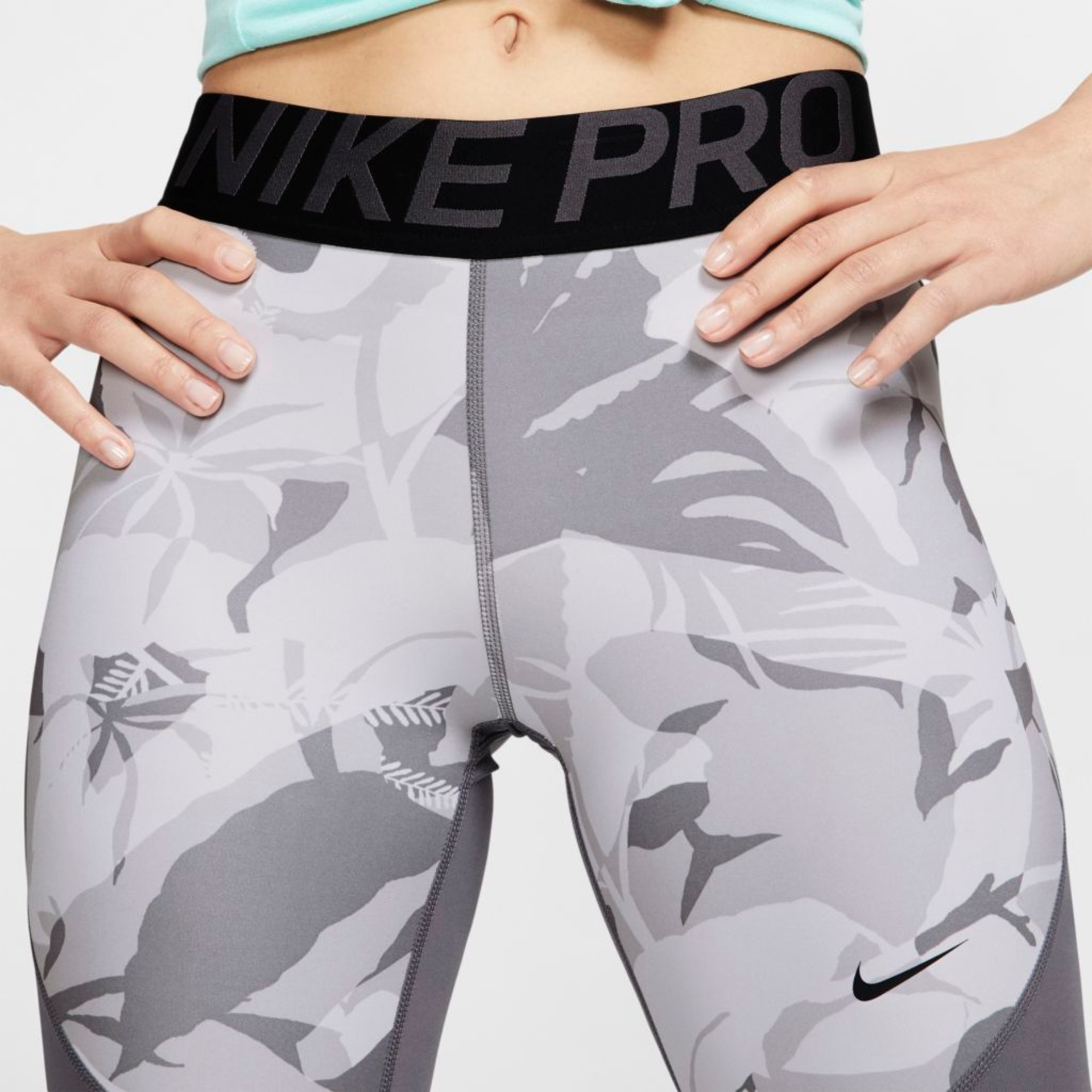Legging Nike Pro Camo Feminina - Foto 4