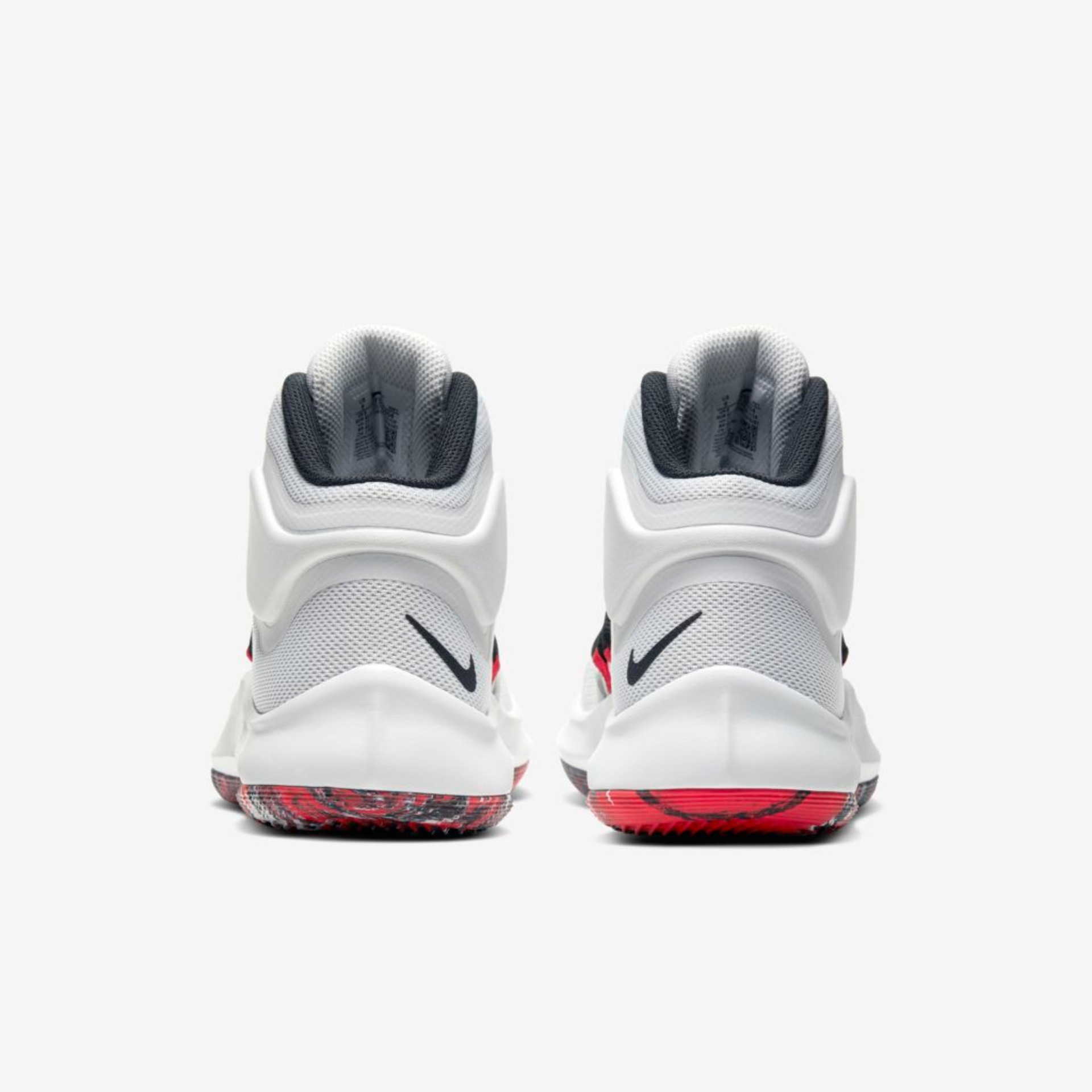 tenis nike air versitile iv