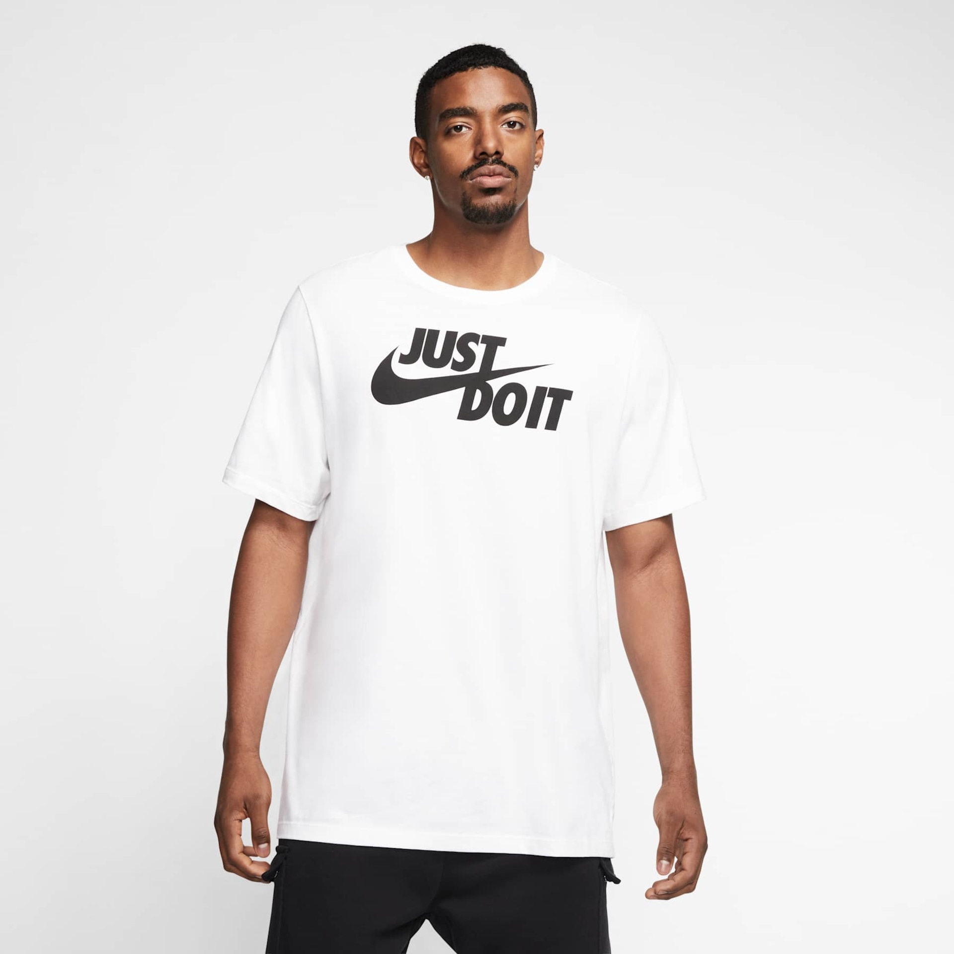Camiseta Nike Sportswear JDI Masculina - Foto 2