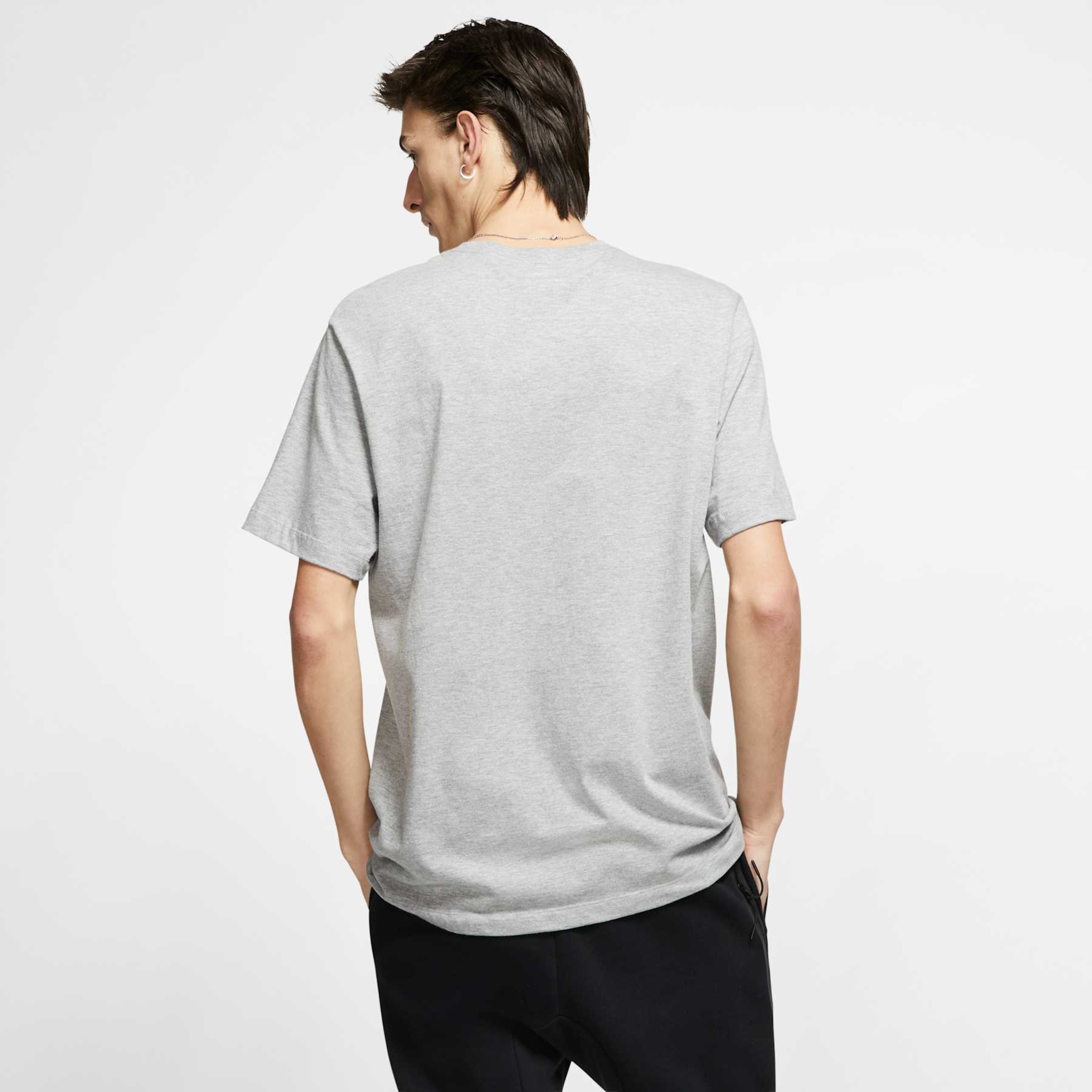 Camiseta Nike Sportswear JDI Masculina - Foto 2