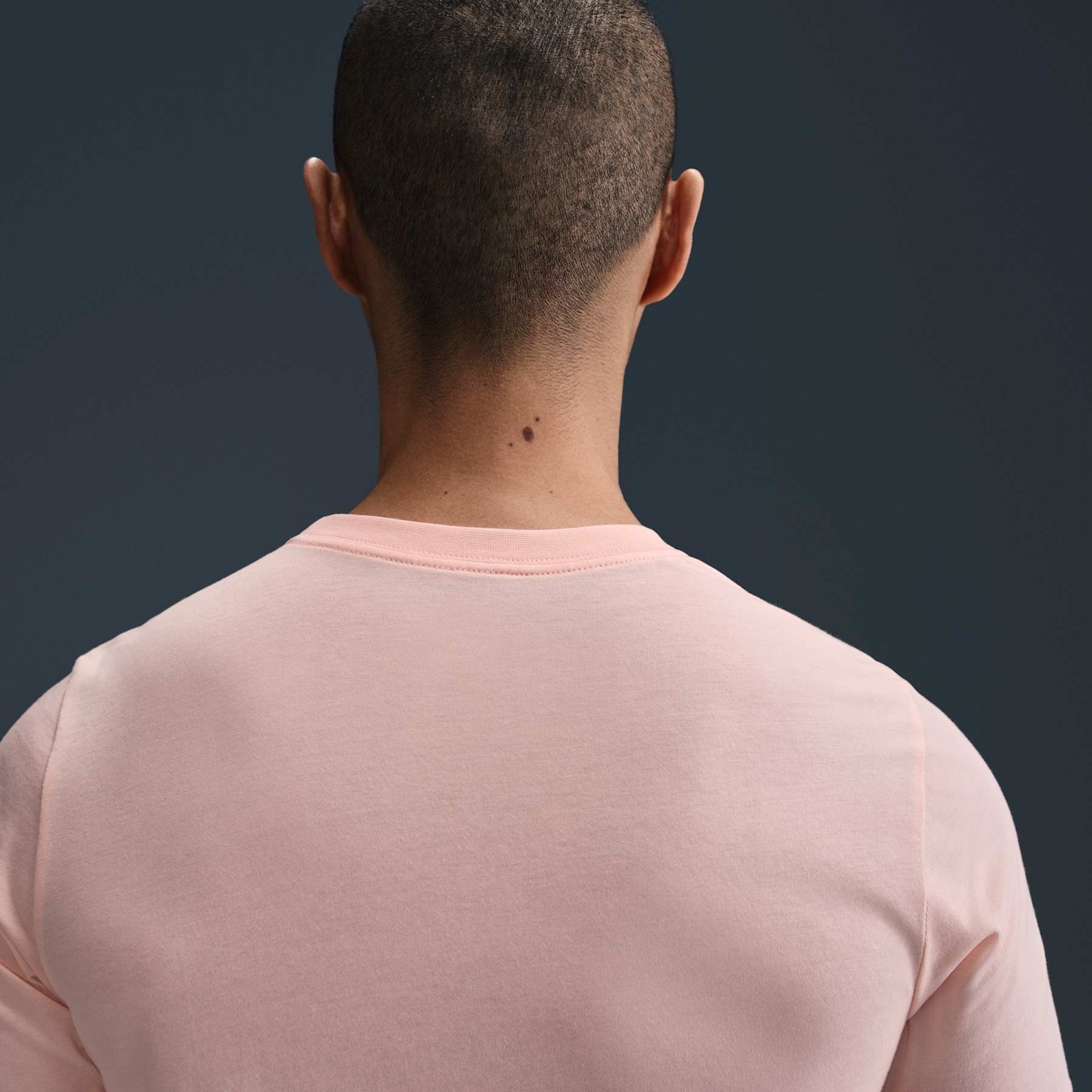 Camiseta Nike Sportswear JDI Masculina - Foto 2