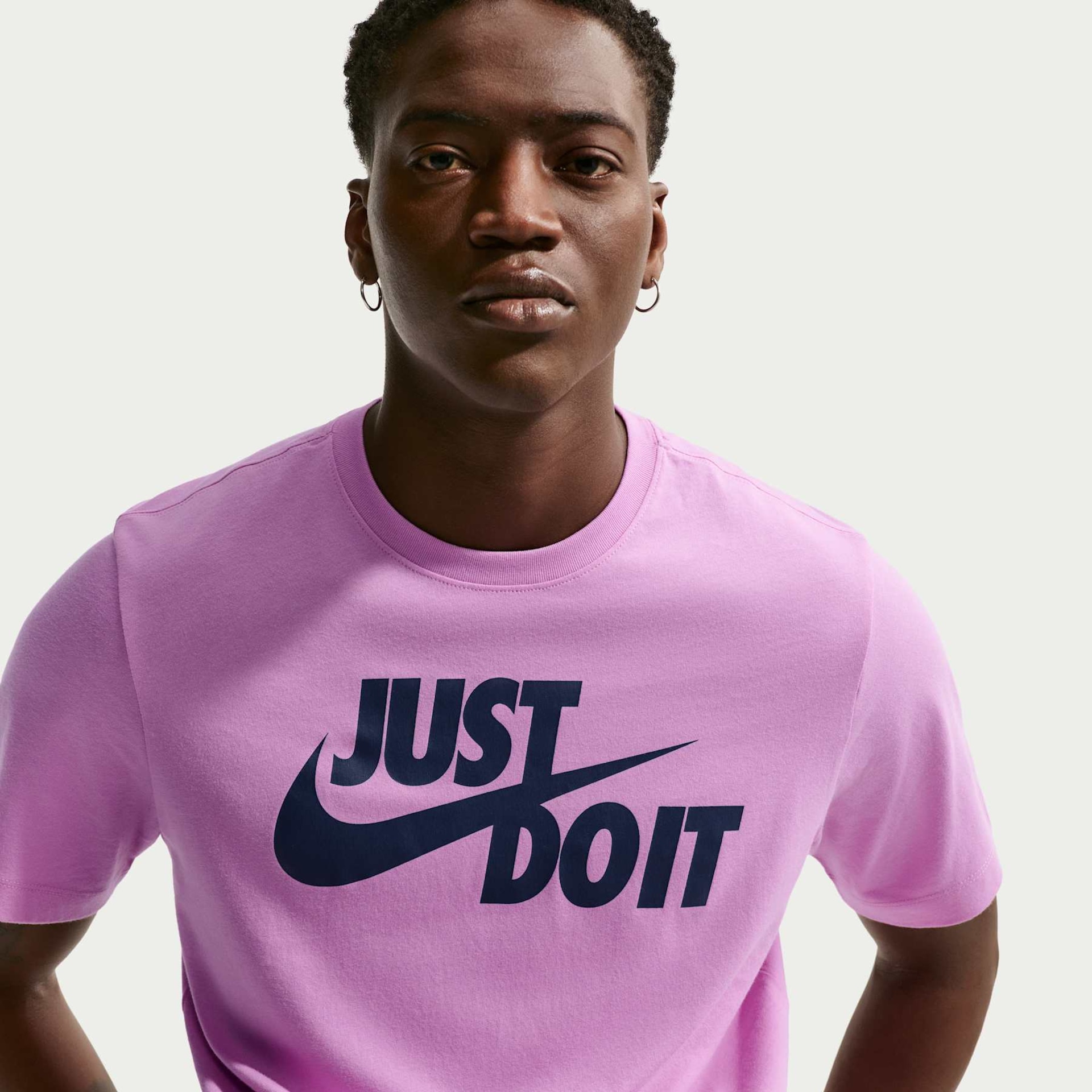 Camiseta Nike Sportswear JDI Masculina - Foto 3