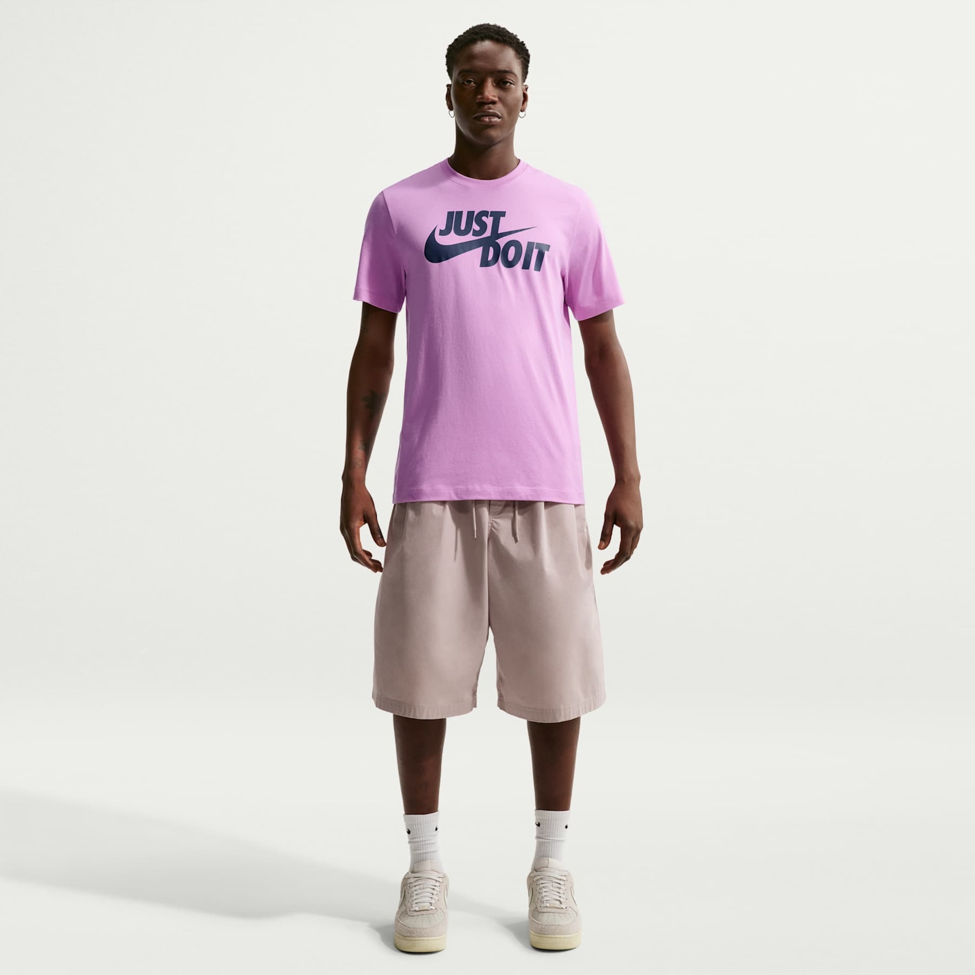 Camiseta Nike Sportswear JDI Masculina - Foto 4