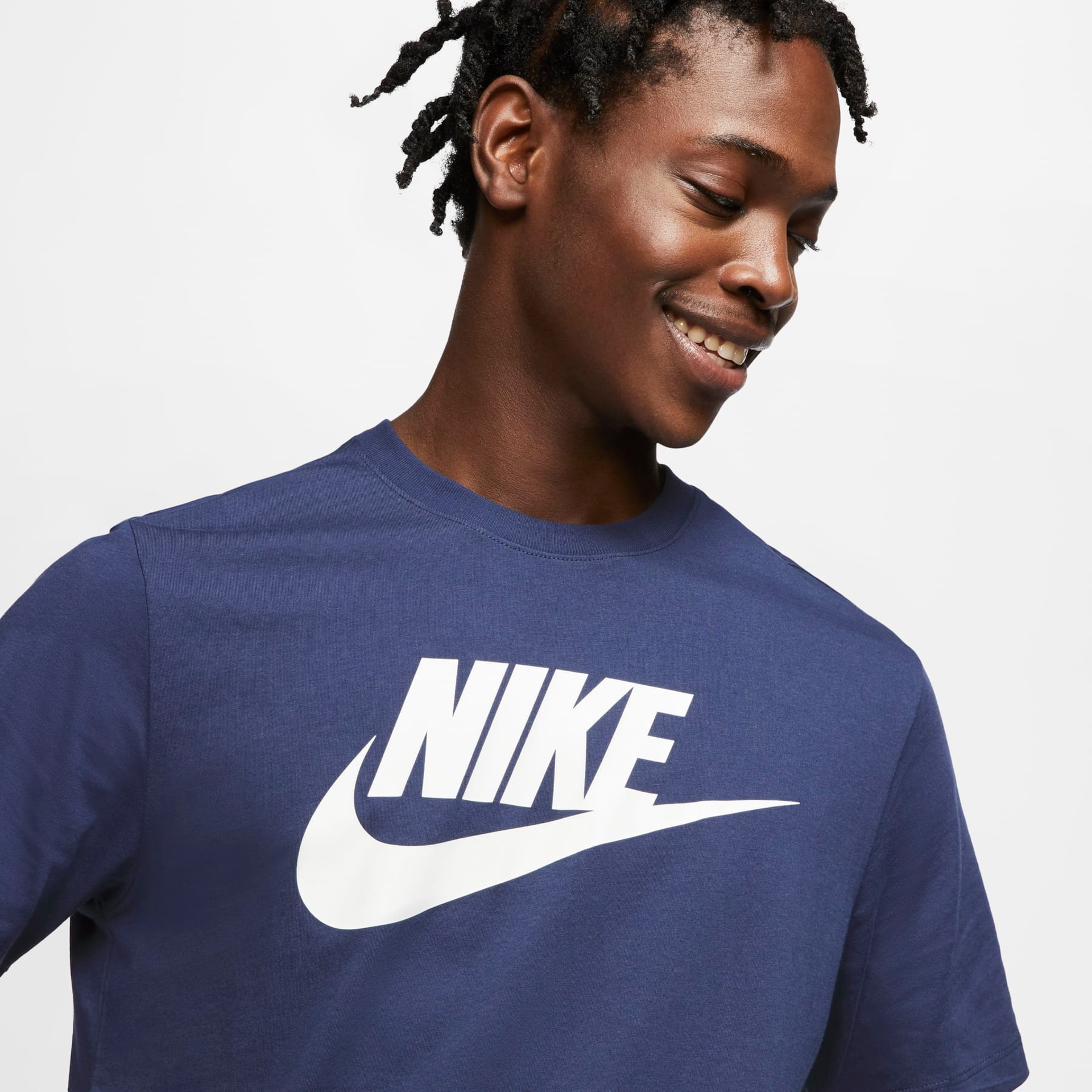 Camiseta Nike Sportswear Icon Futura Masculina - Foto 3