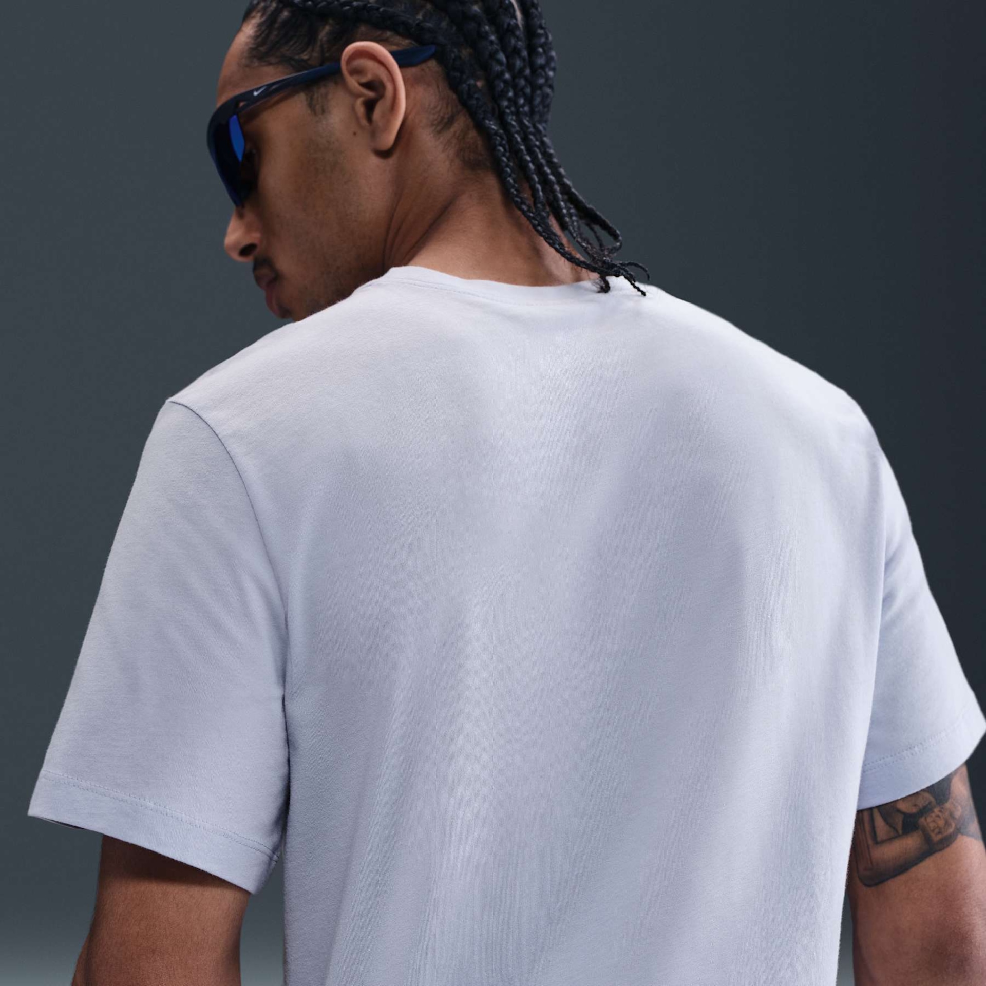 Camiseta Nike Sportswear Icon Futura Masculina - Foto 2