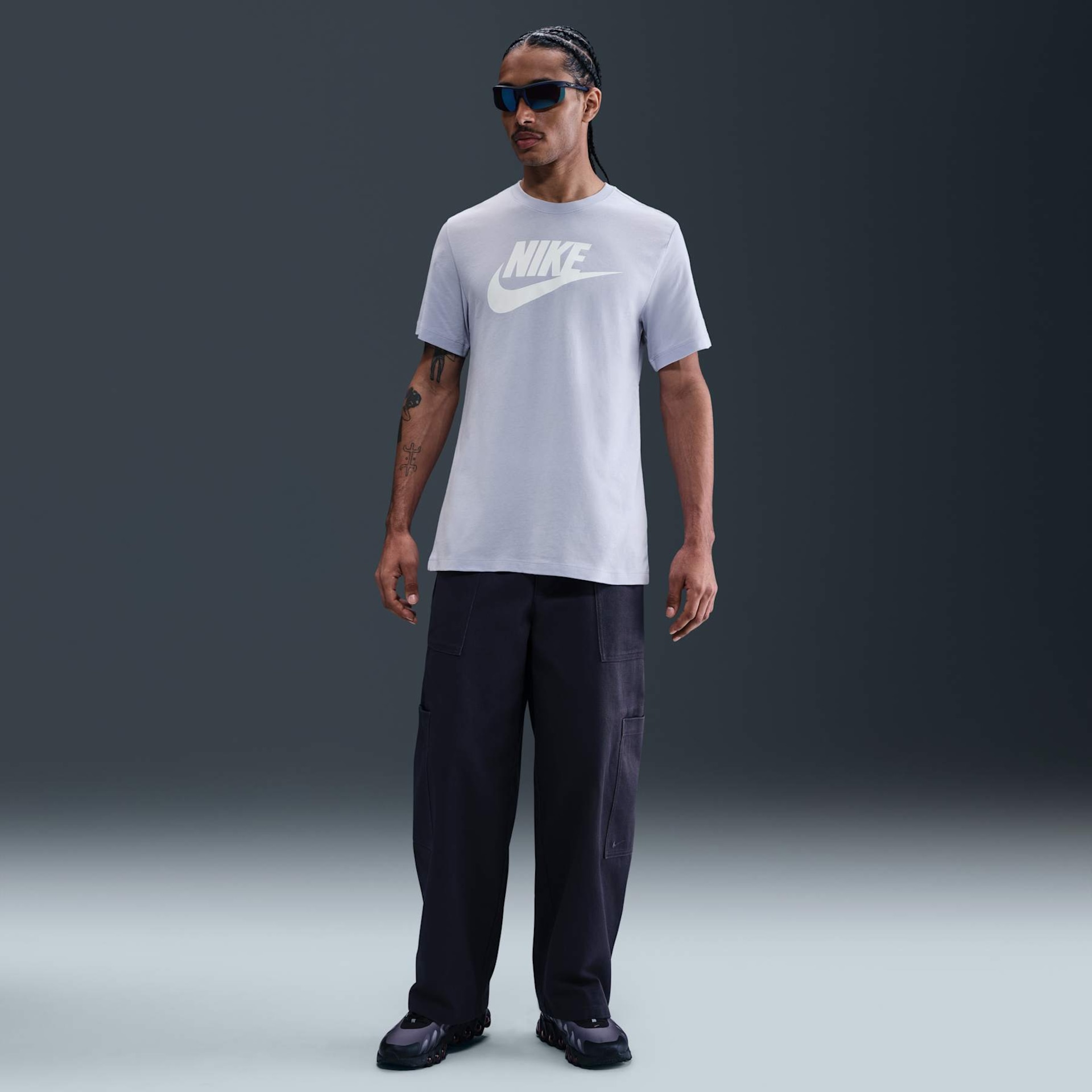 Camiseta Nike Sportswear Icon Futura Masculina - Foto 4