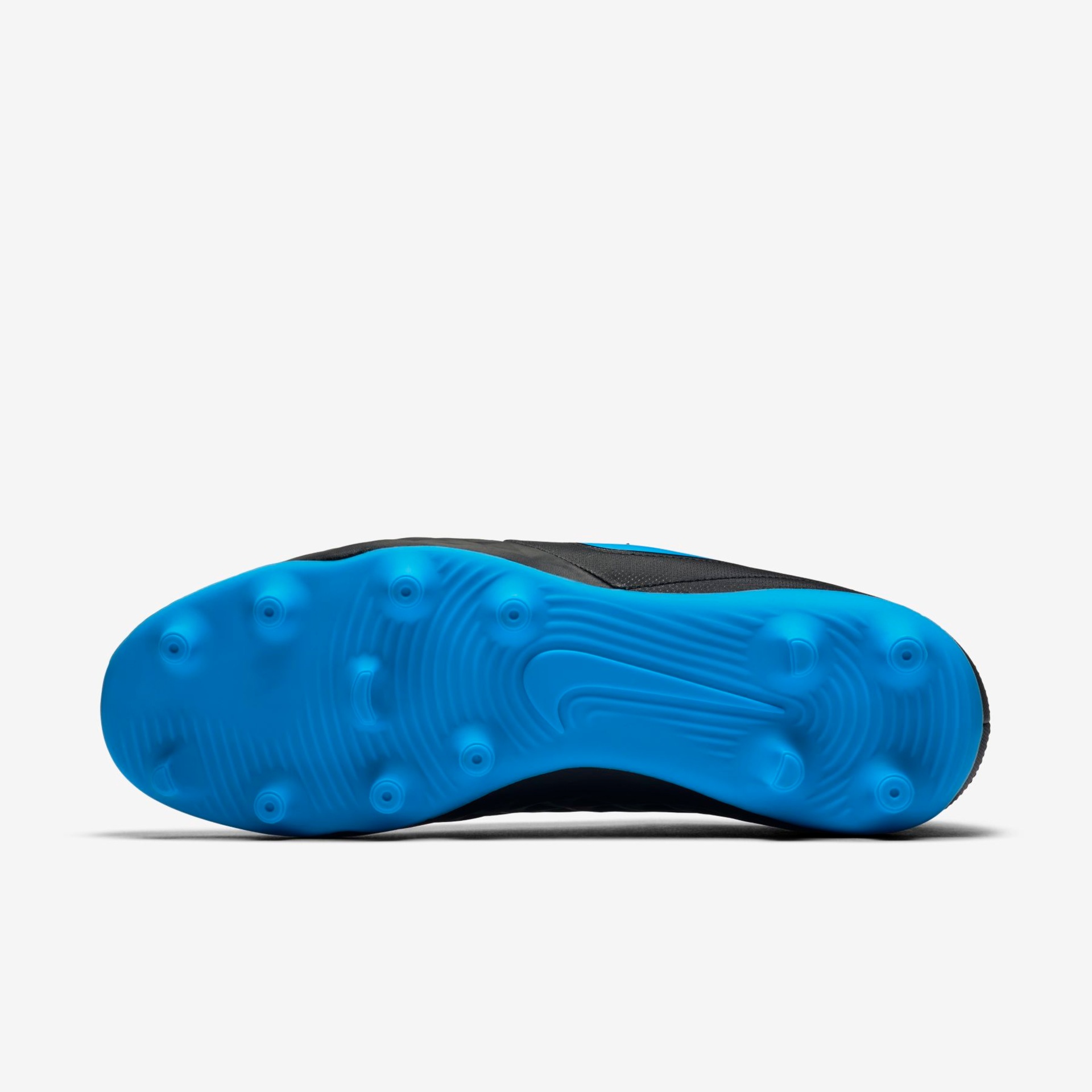 Chuteira Nike Tiempo Legend 8 Club Campo - Foto 2