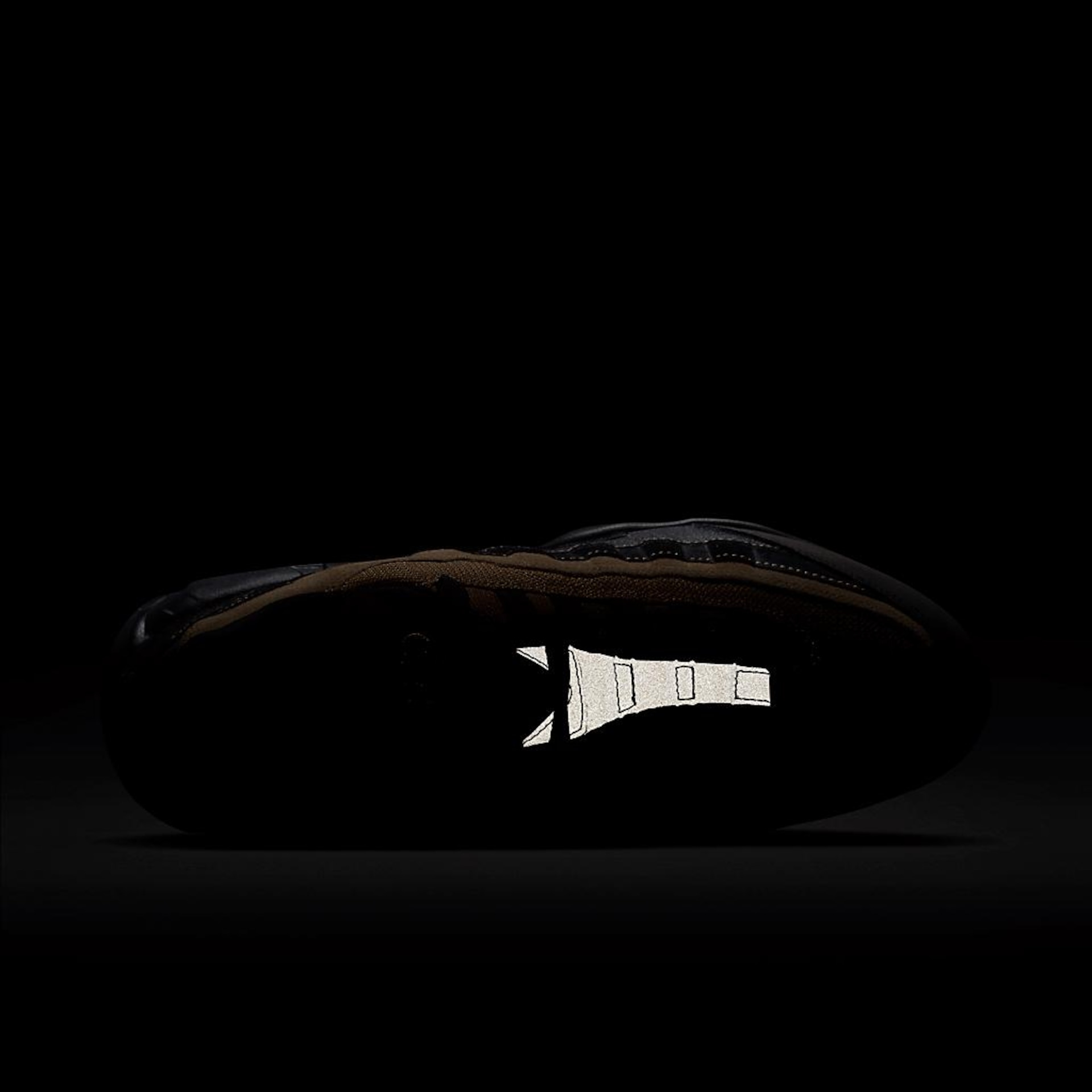 Tênis Nike Air Max 95 Essential Unissex - Foto 7