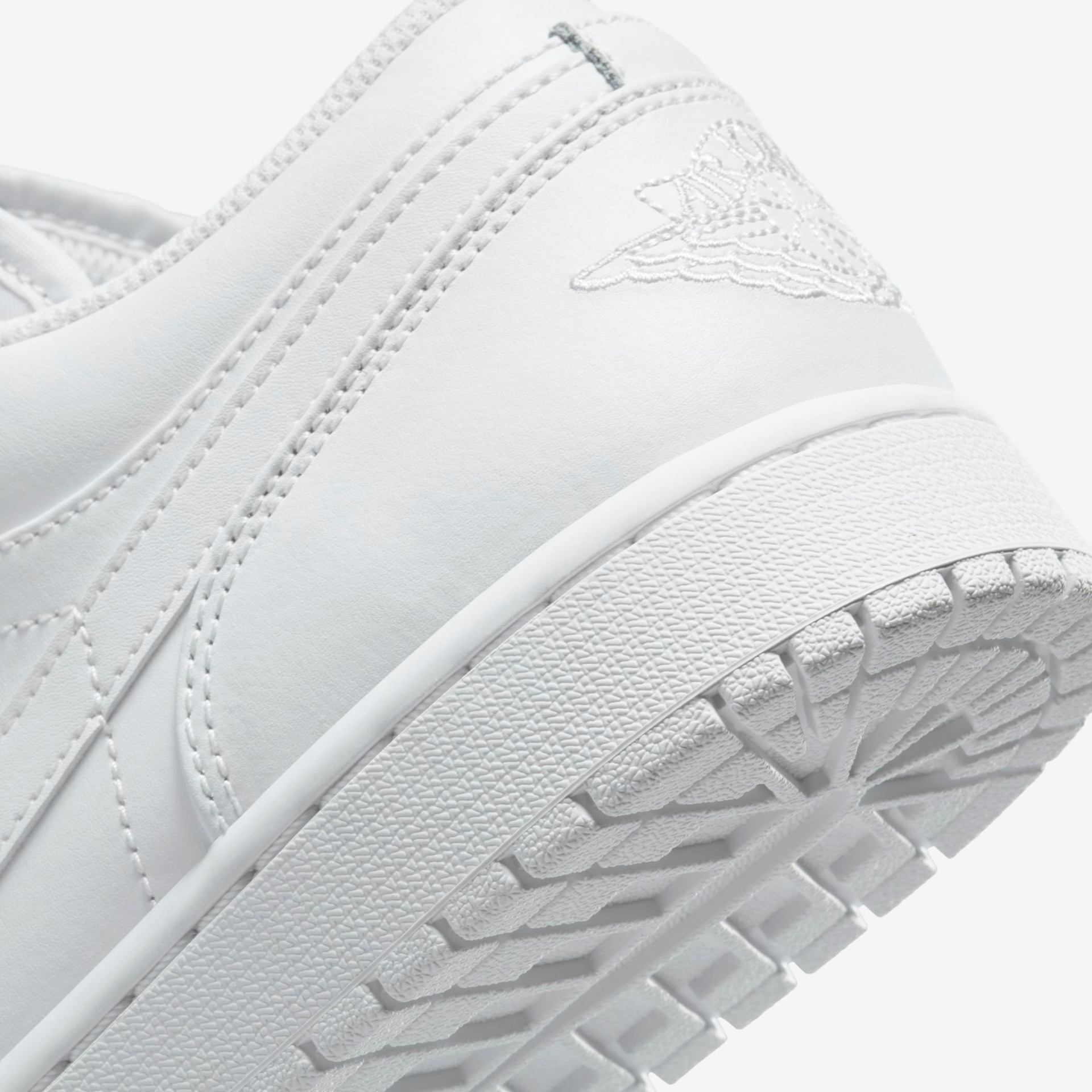 Tênis Air Jordan 1 Low Masculino - Foto 8