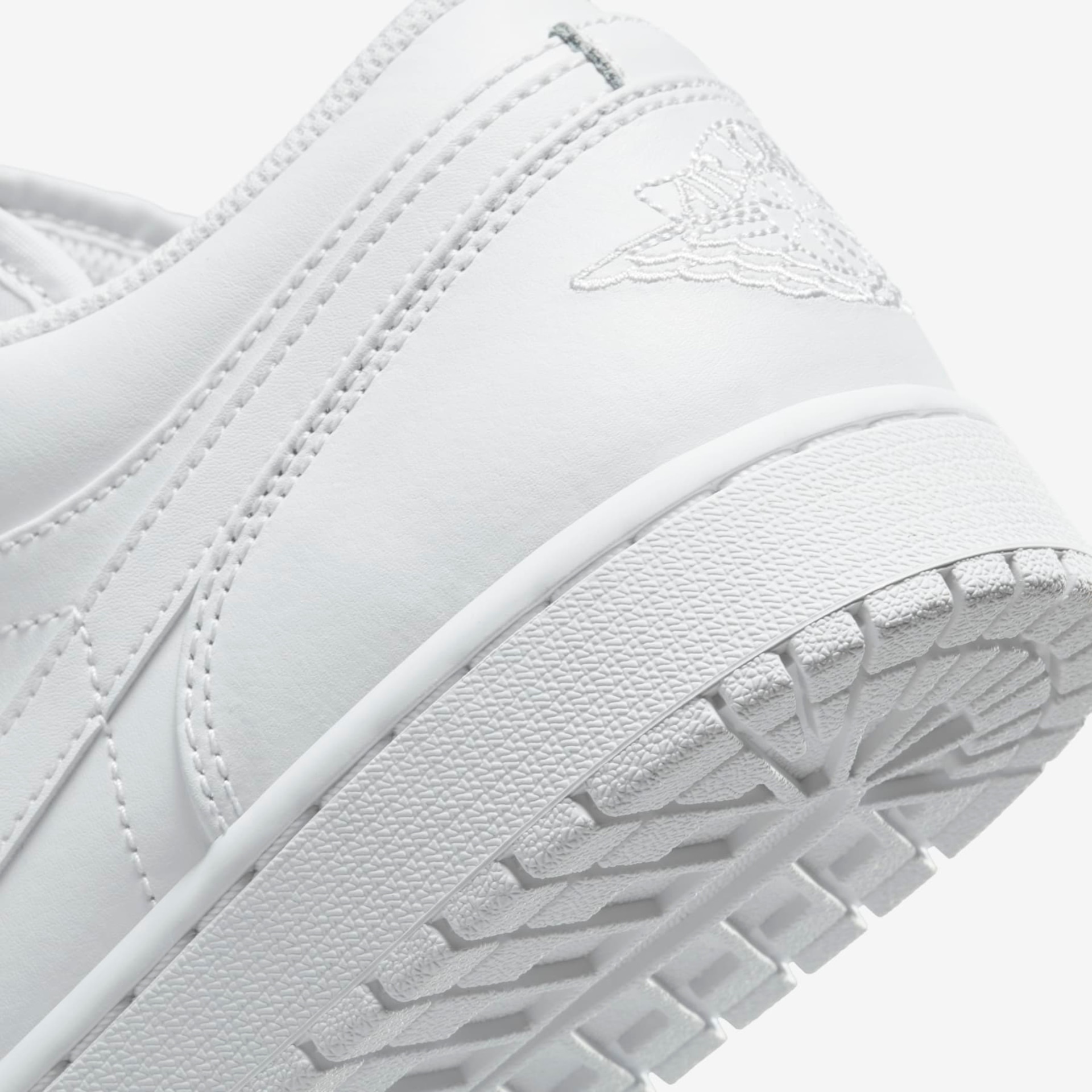 Tênis Air Jordan 1 Low Masculino - Foto 9