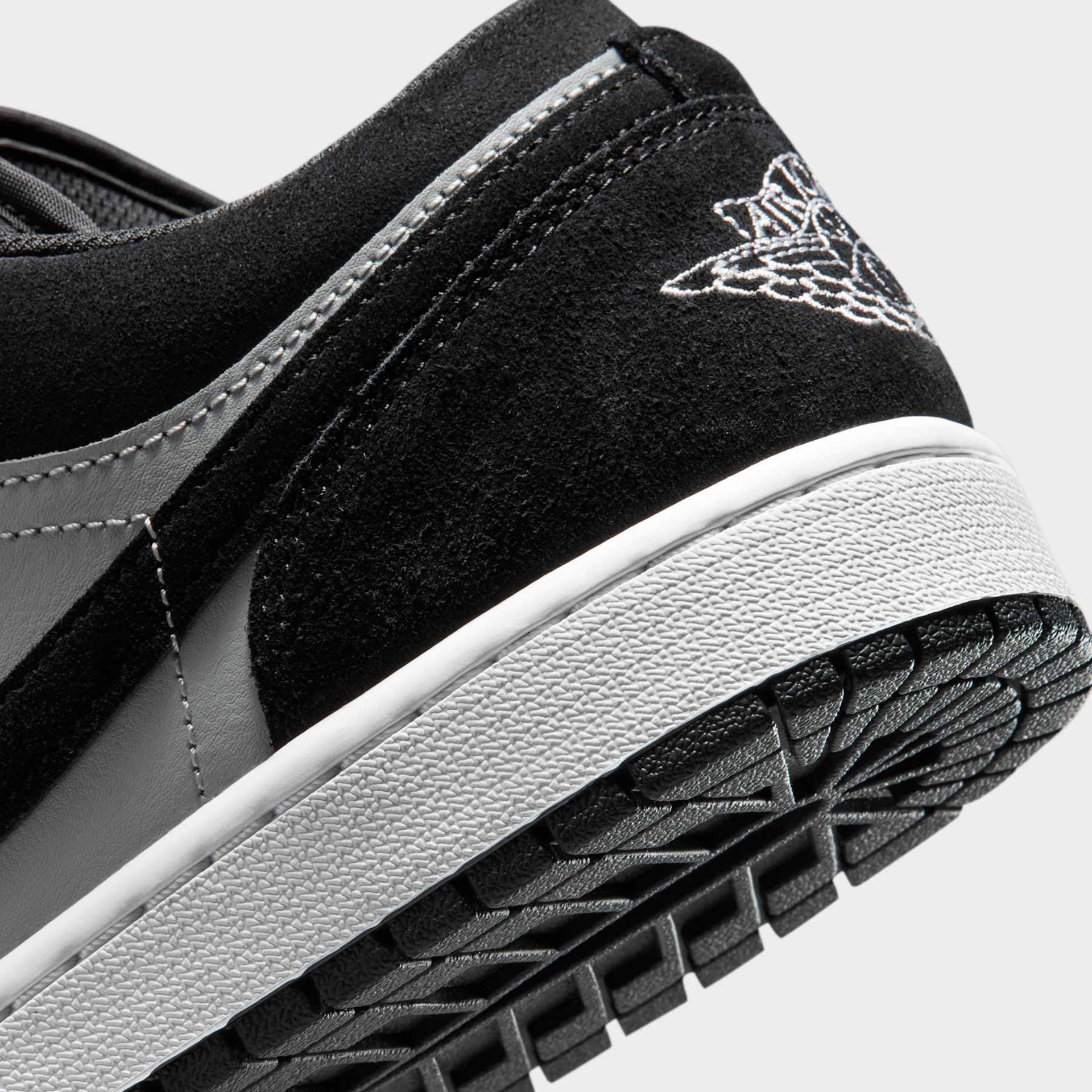 Tênis Air Jordan 1 Low Masculino - Foto 8