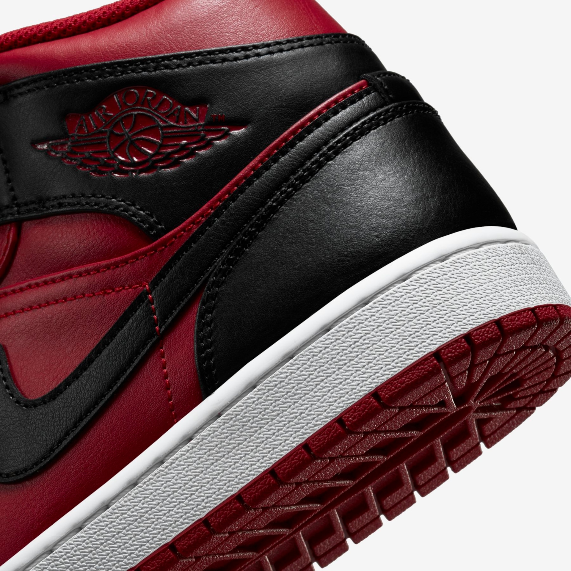Tênis Jordan 1 Mid Masculino - Foto 8
