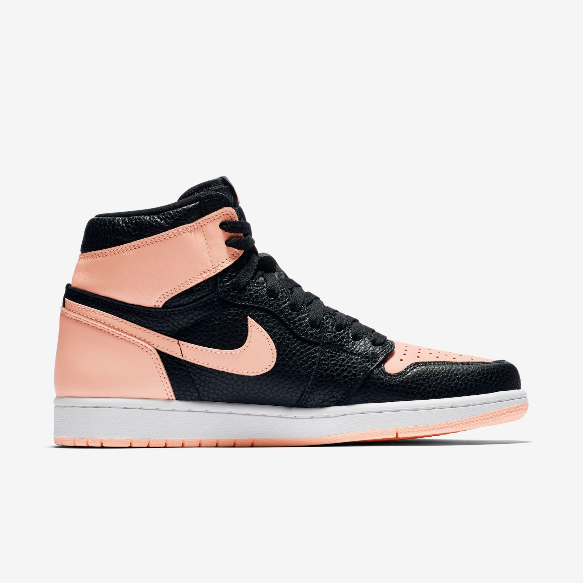 Tênis Air Jordan 1 Retro High OG - Foto 3