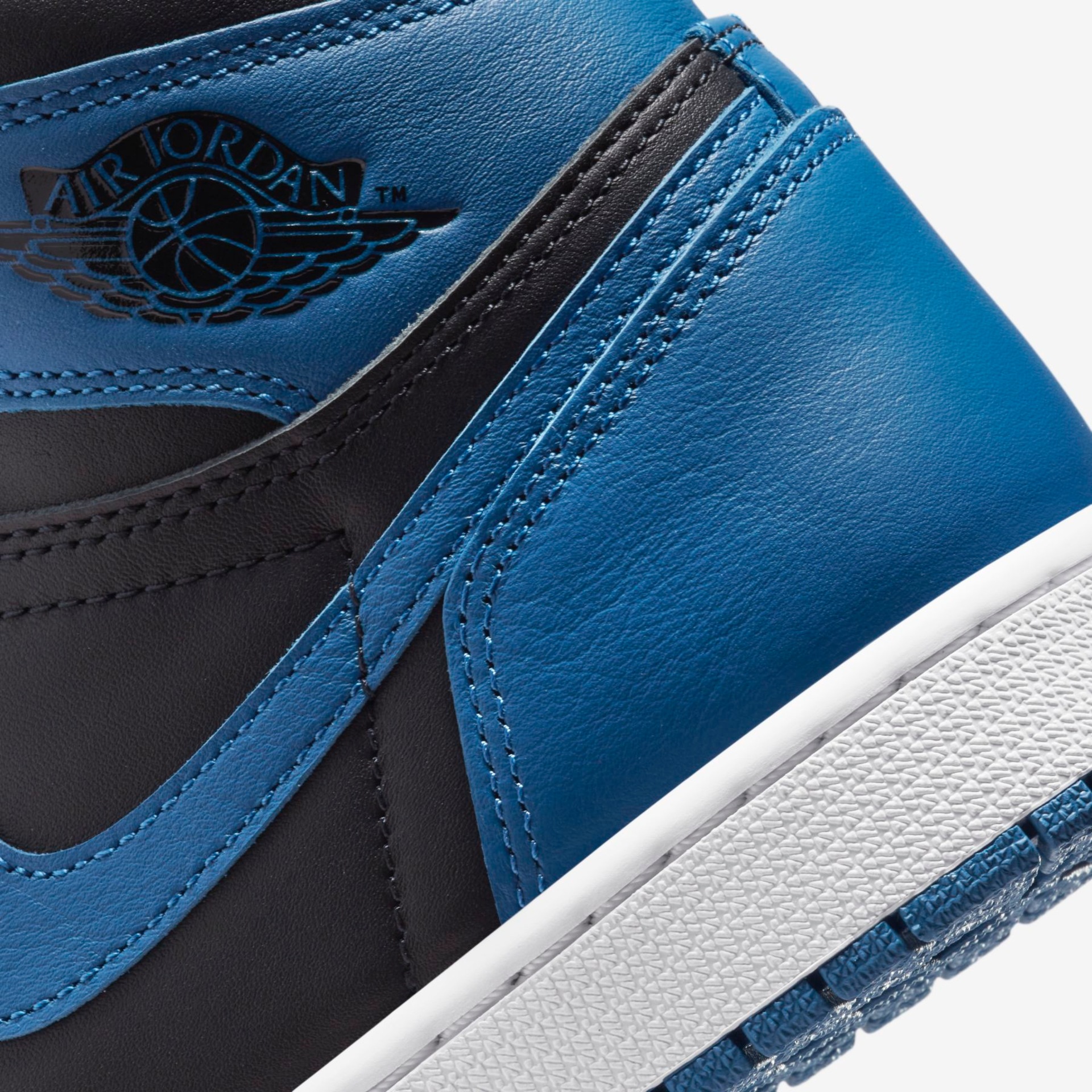 AIR JORDAN 1 RETRO HIGH OG - Foto 8