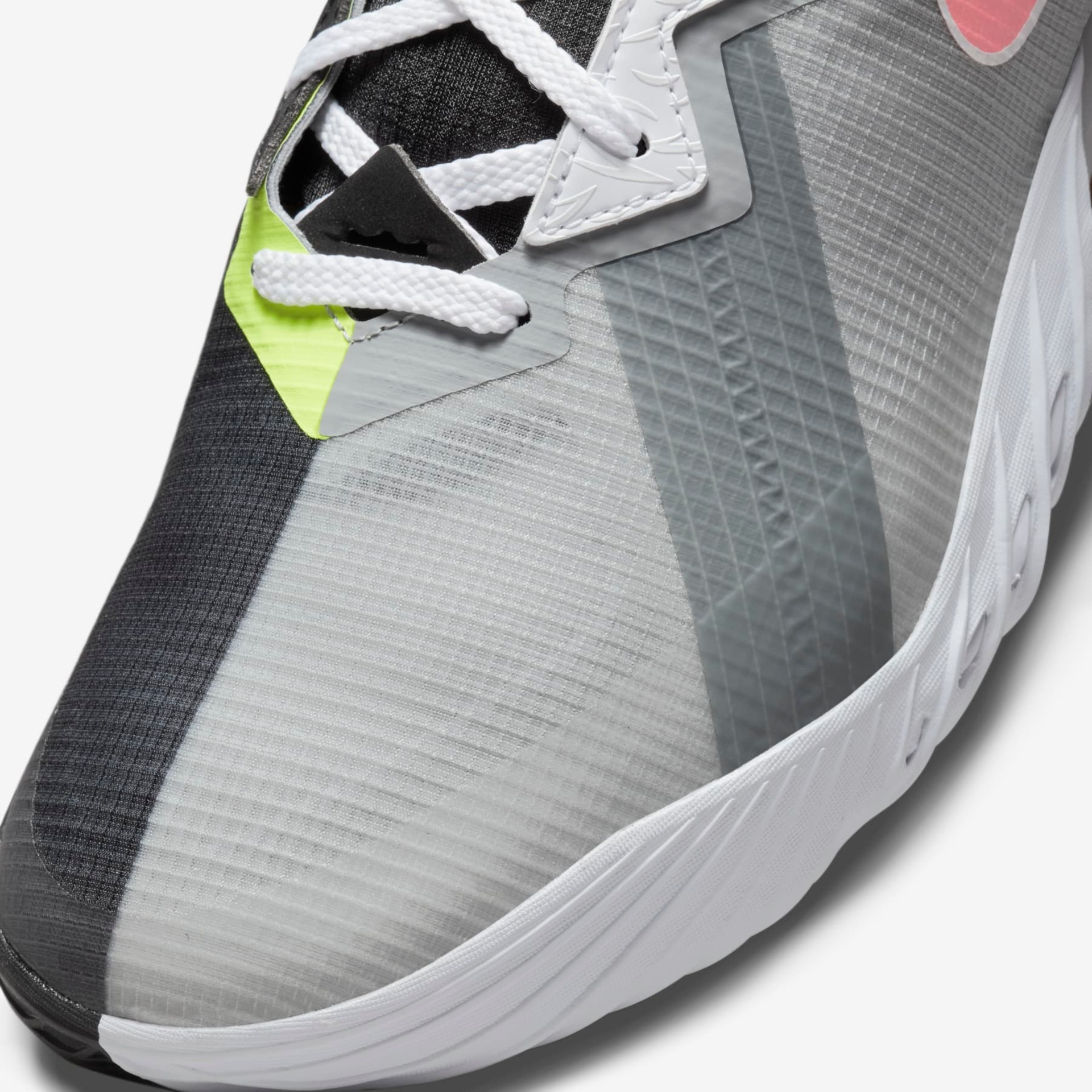 Tênis Nike LeBron 18 Low Masculino - Foto 7