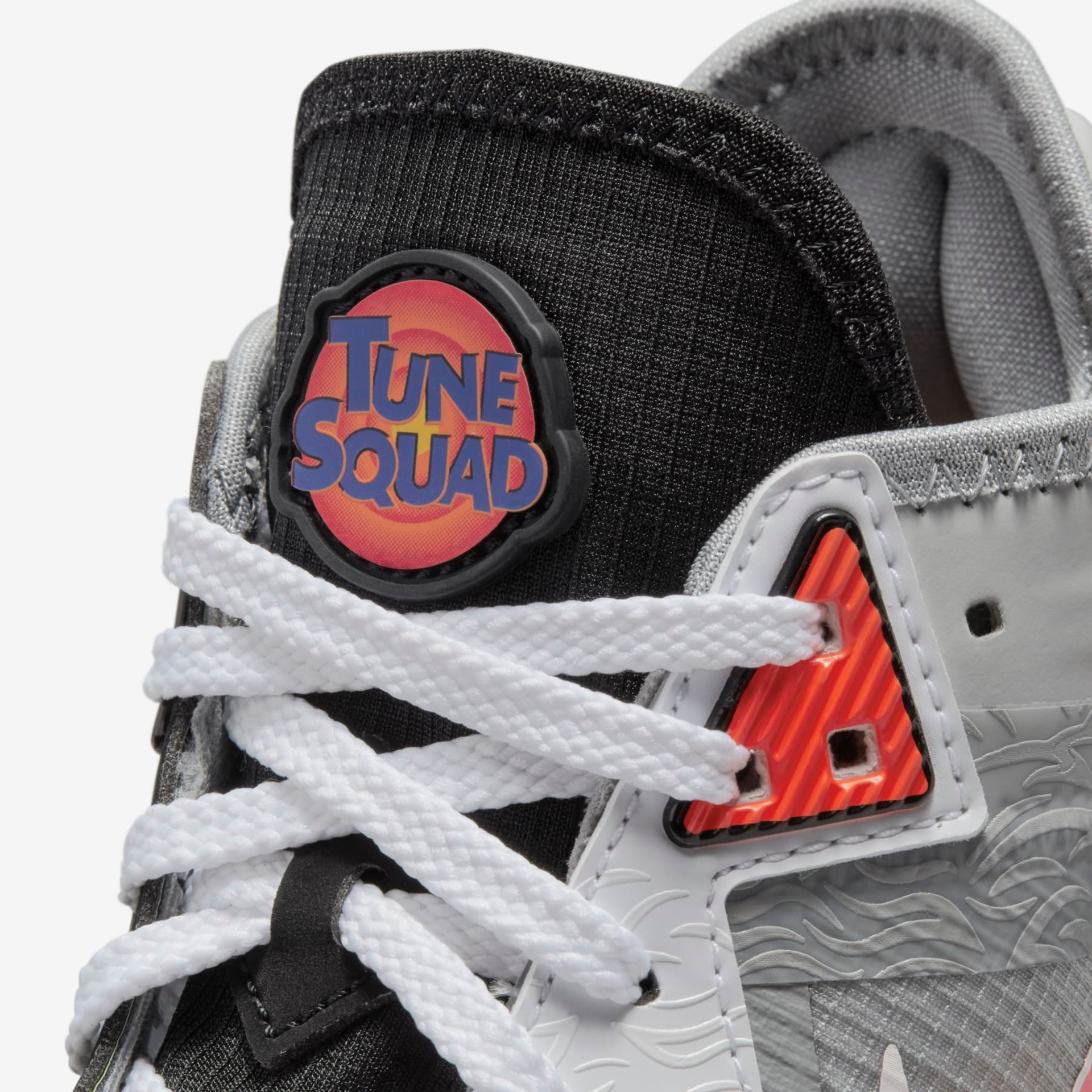 Tênis Nike LeBron 18 Low Masculino - Foto 9