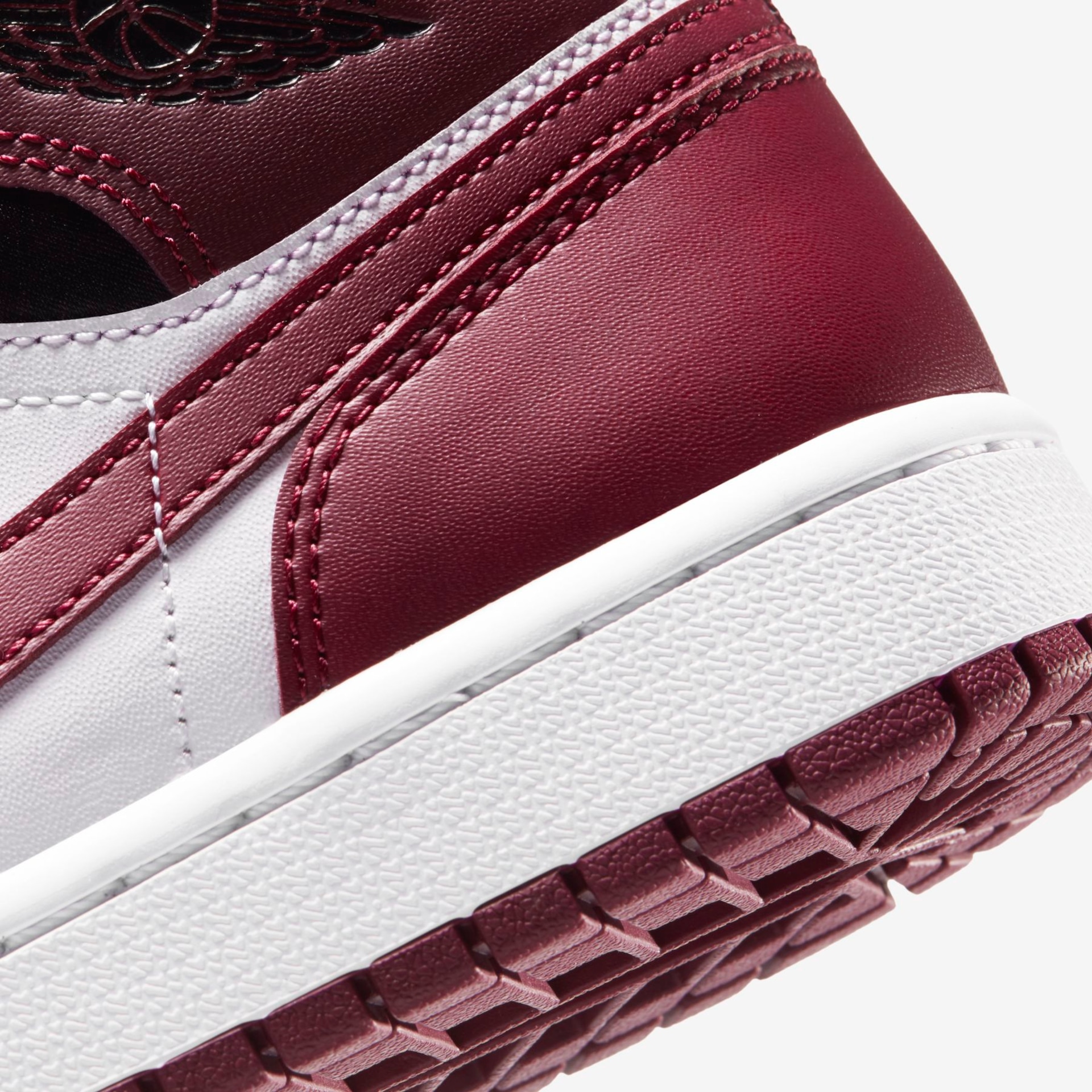 Air Jordan 1 Mid Feminino - Foto 8