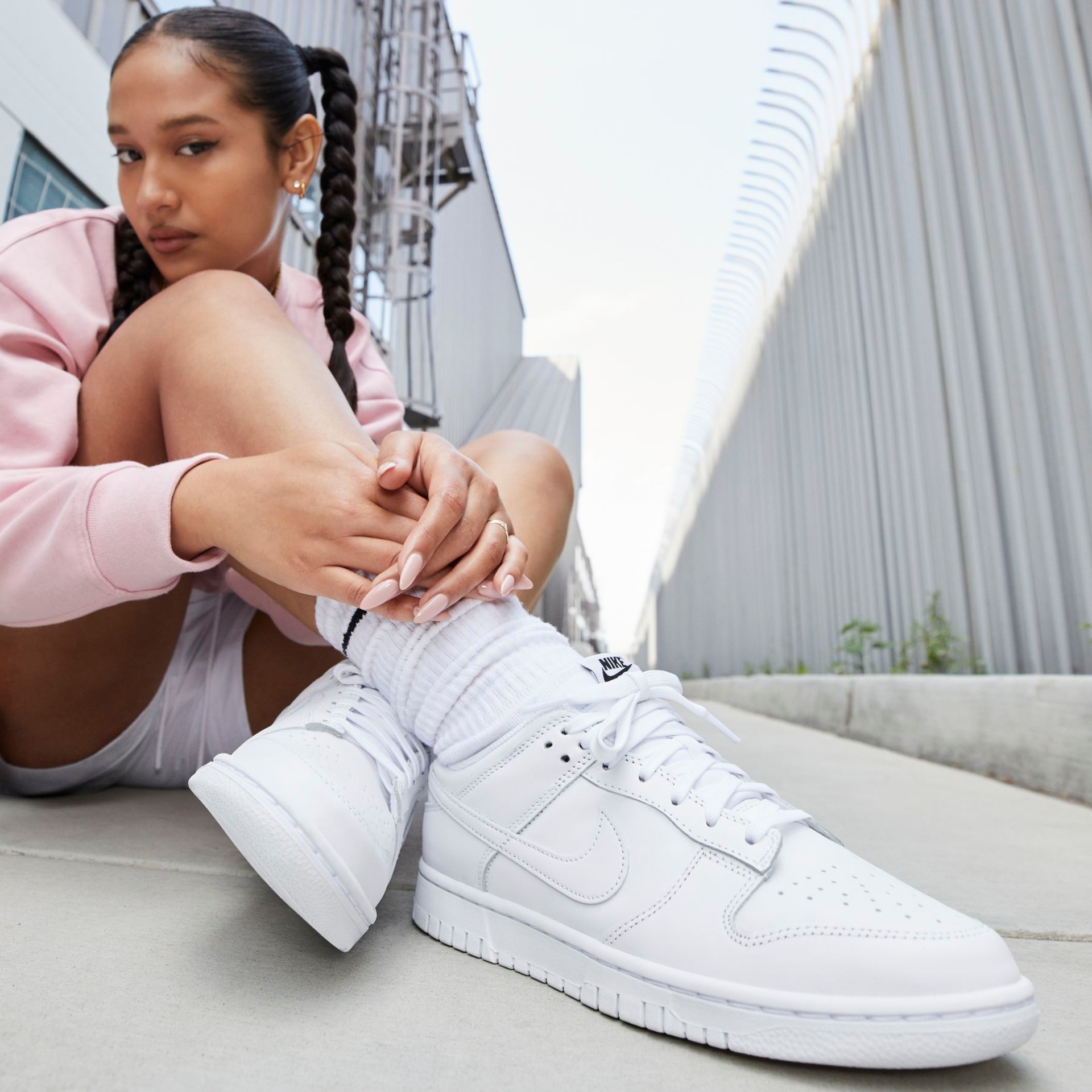 Tênis Nike Dunk Low Feminino - Foto 2