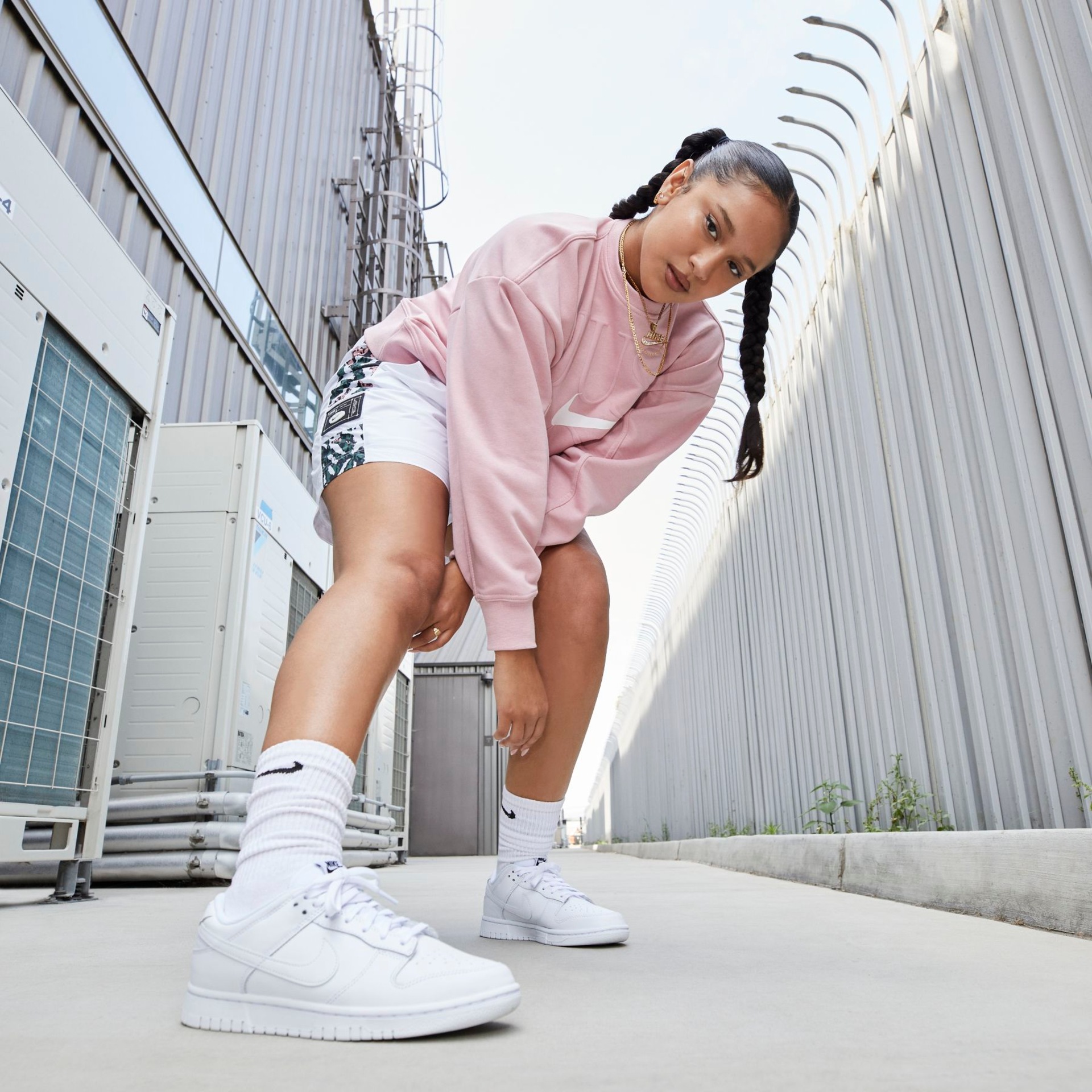 Tênis Nike Dunk Low Feminino - Foto 10