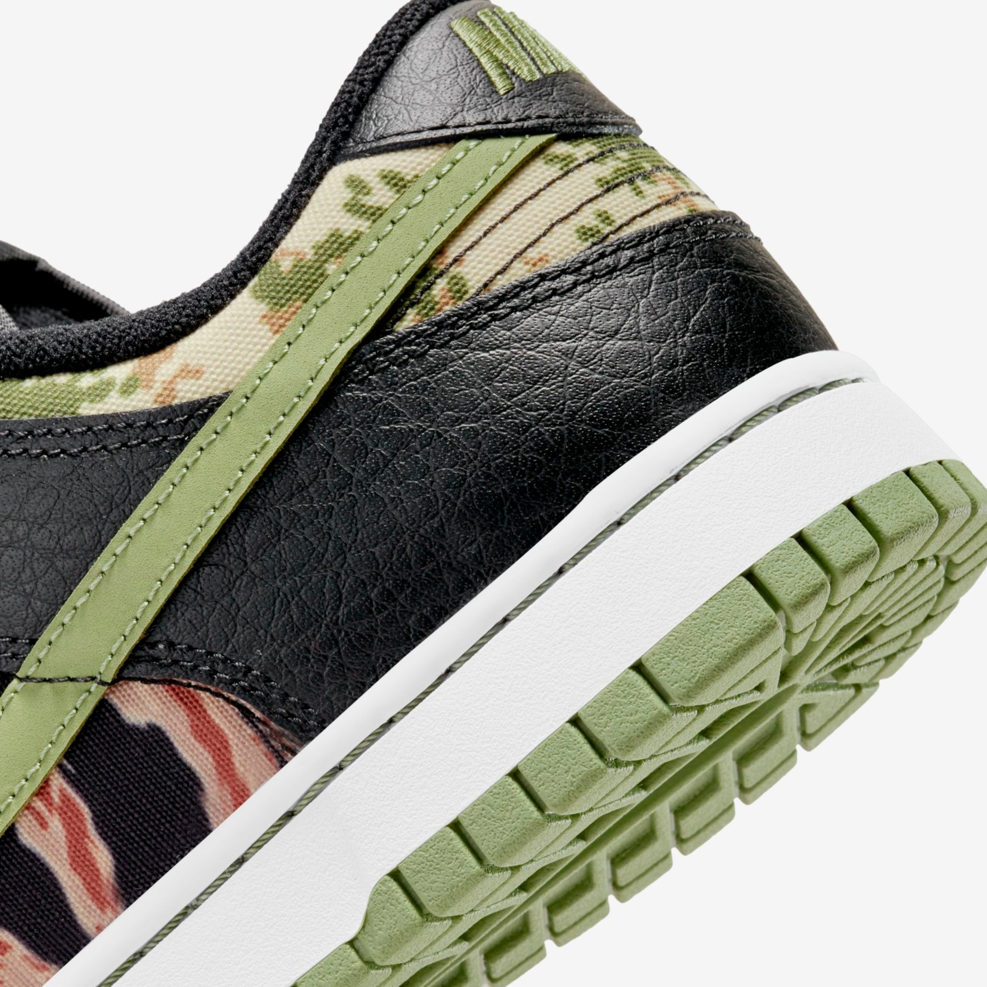 Tênis Nike Dunk Low SE Masculino - Foto 8